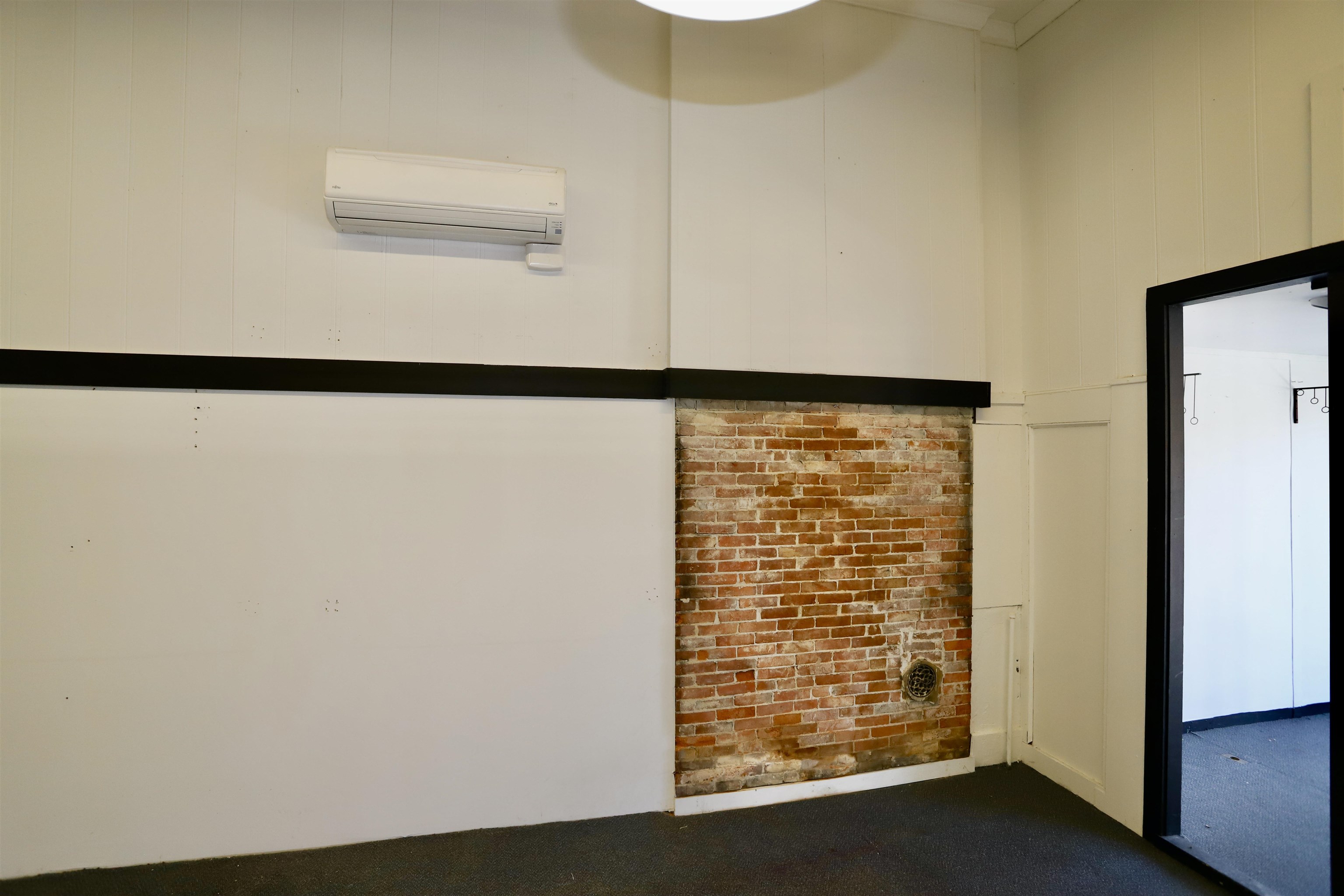 446 Railroad Street Ste 1 Property Photo 16
