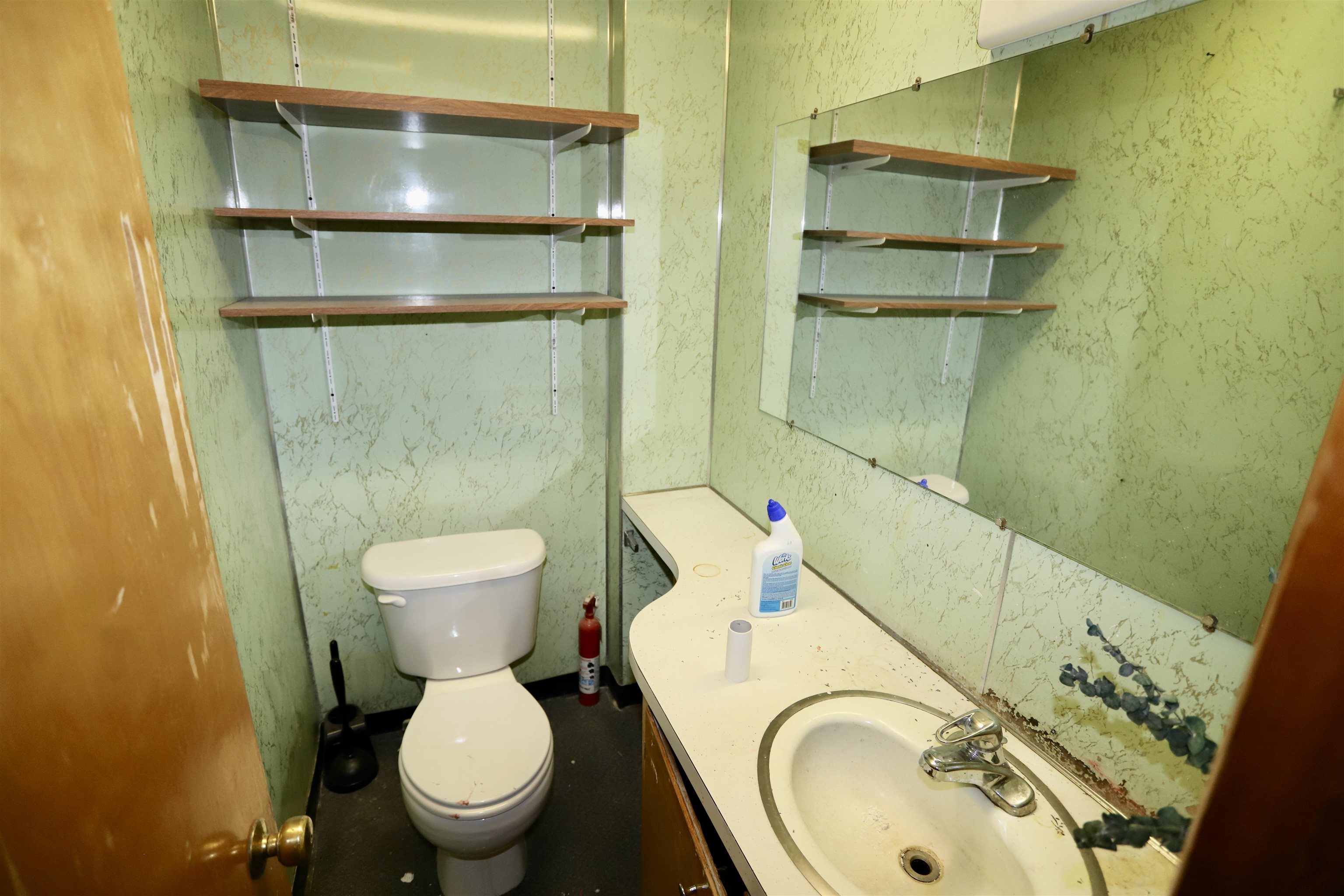 446 Railroad Street Ste 1 Property Photo 17