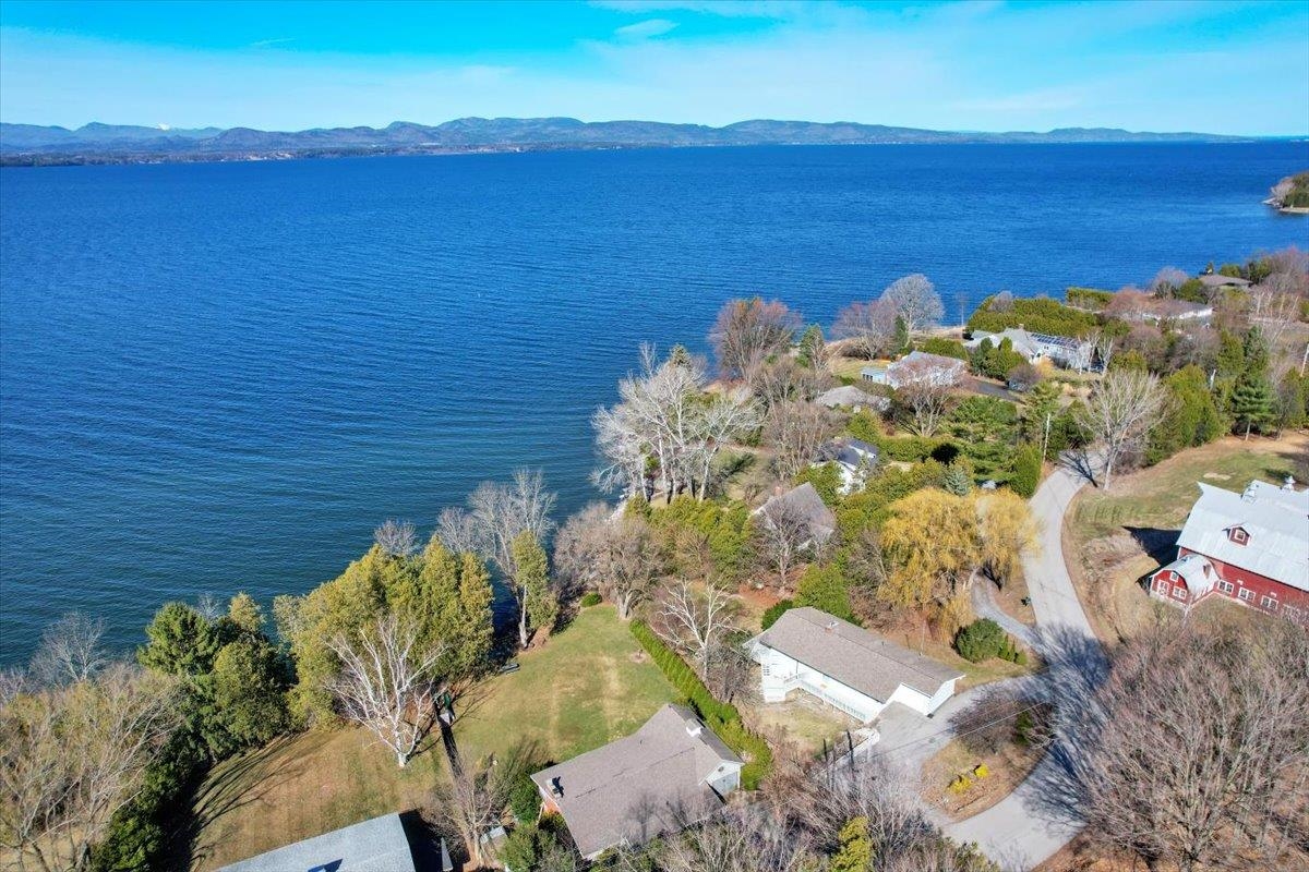 75 Hills Point Road Property Photo