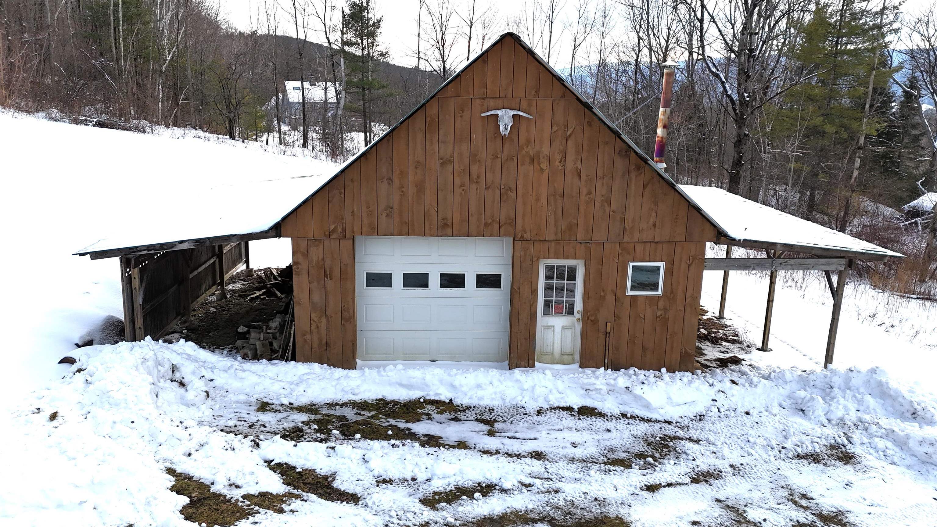 89 Field Way Property Photo 3