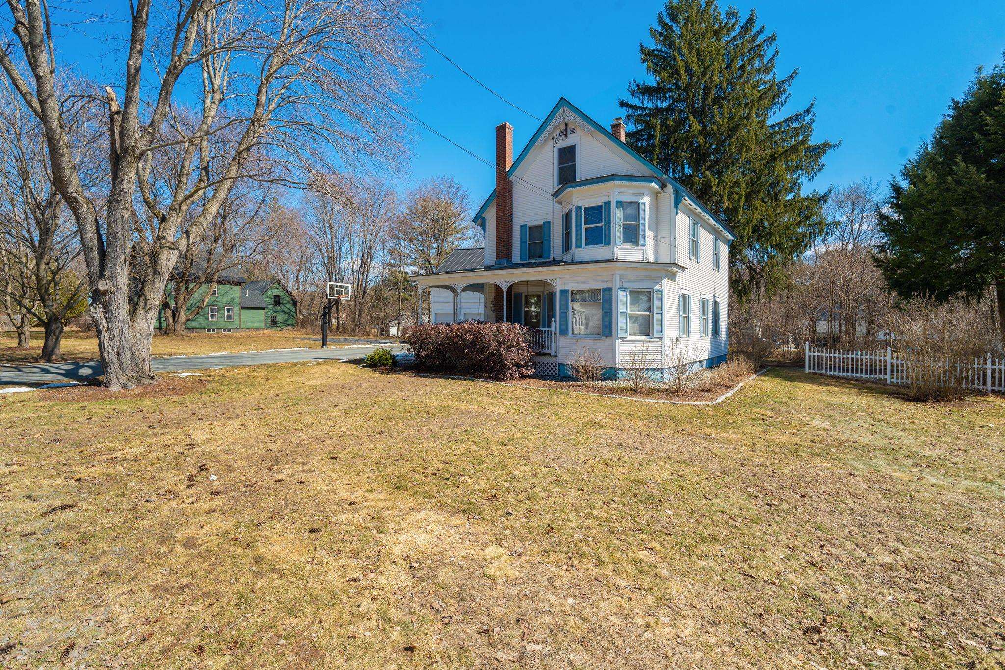 249 Norwich Avenue Property Photo 1