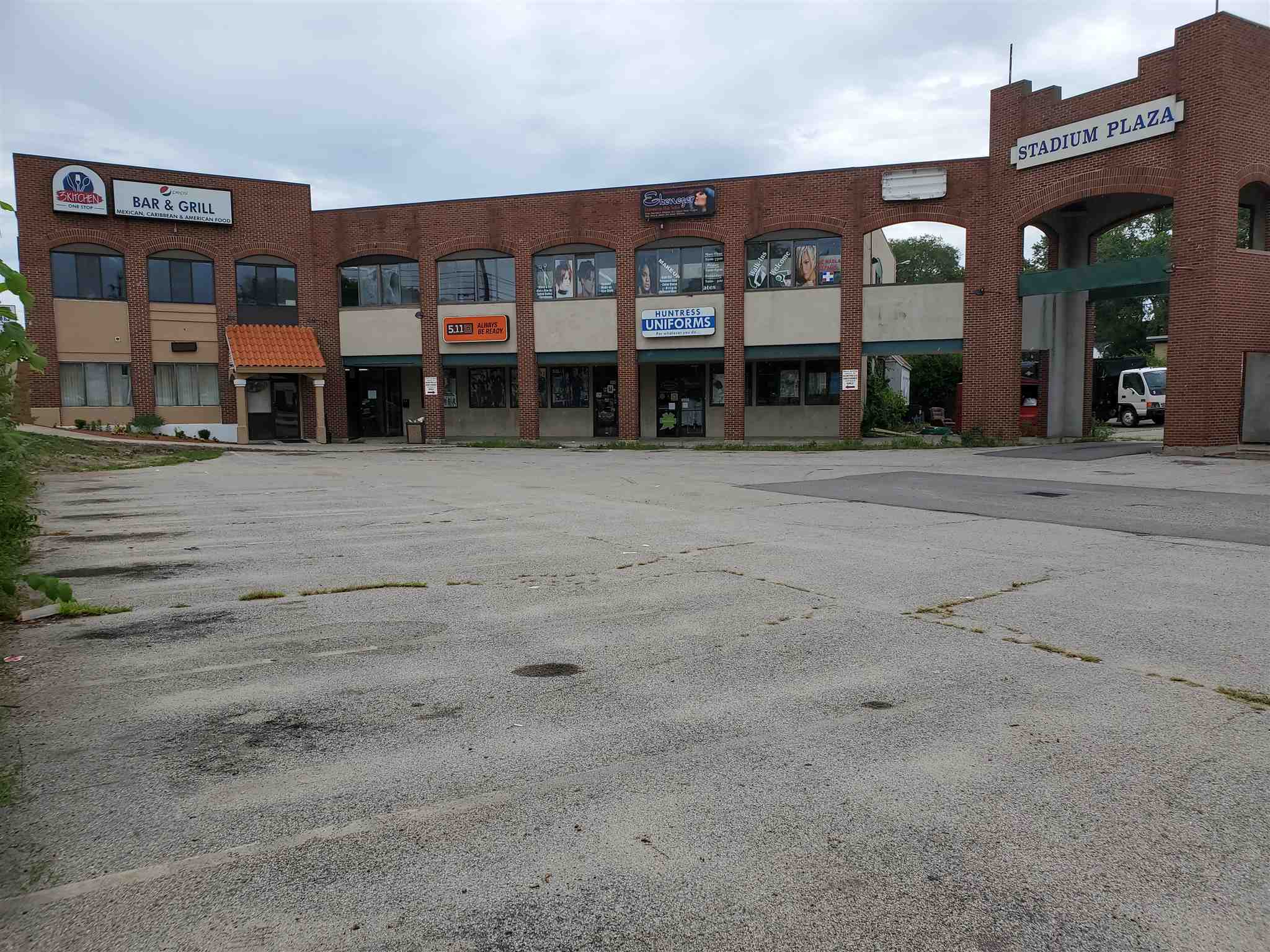 333 Valley Street Property Photo