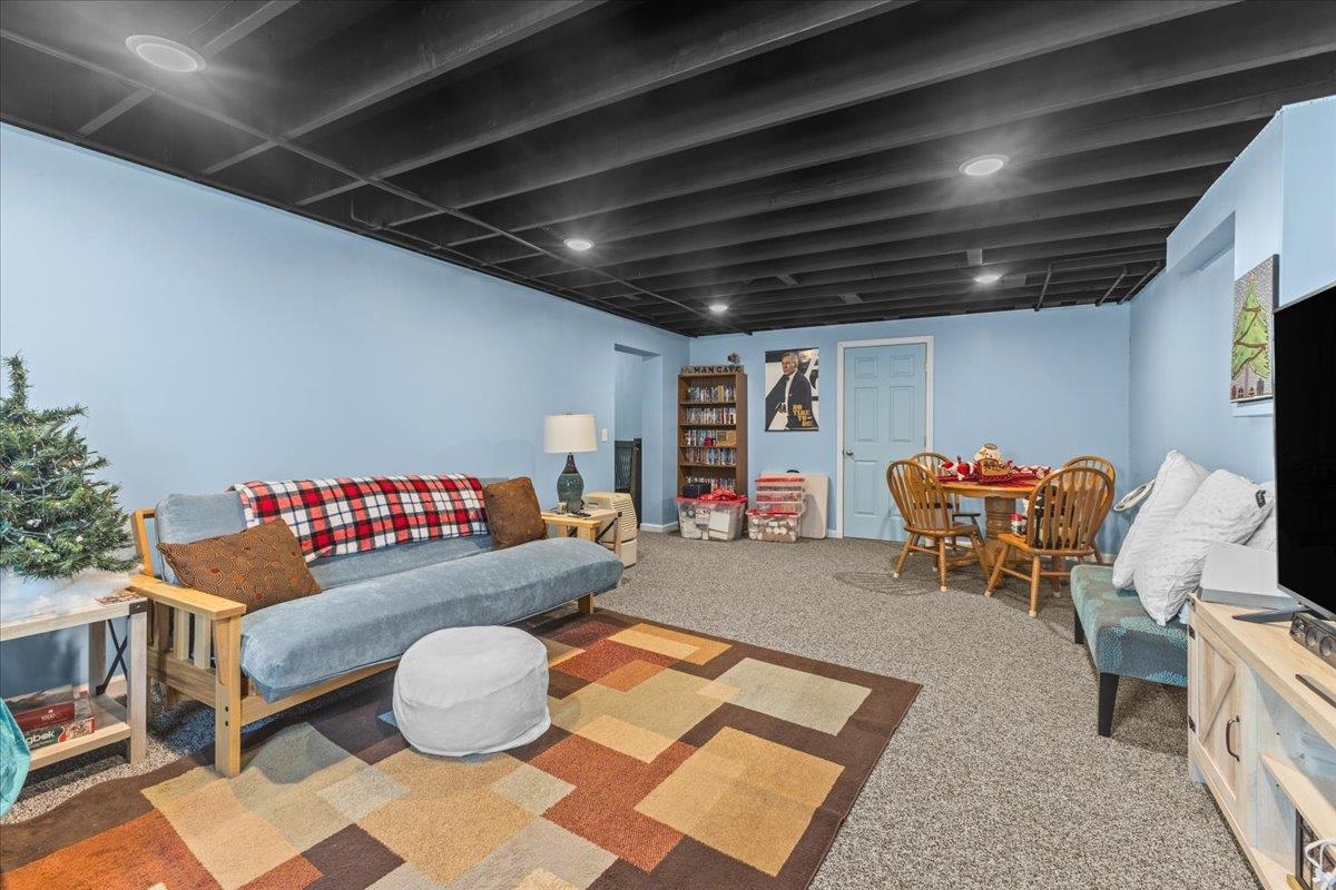 39 James Way Property Photo 33
