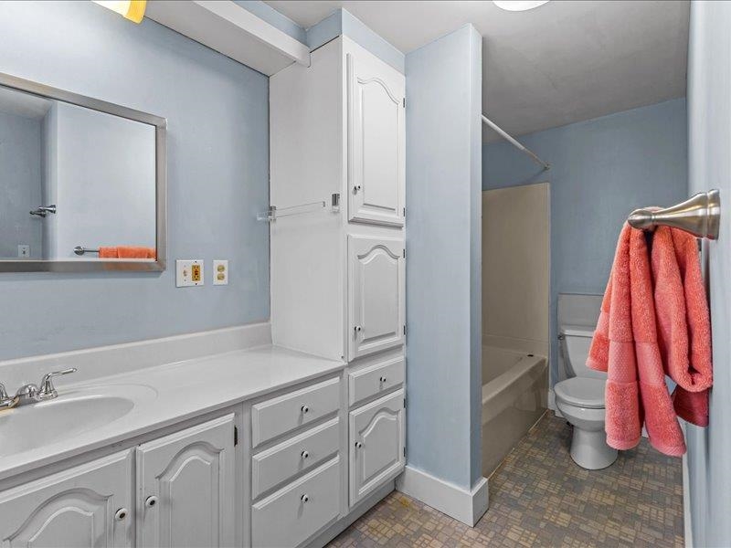 261 South Prospect Street Property Photo 20