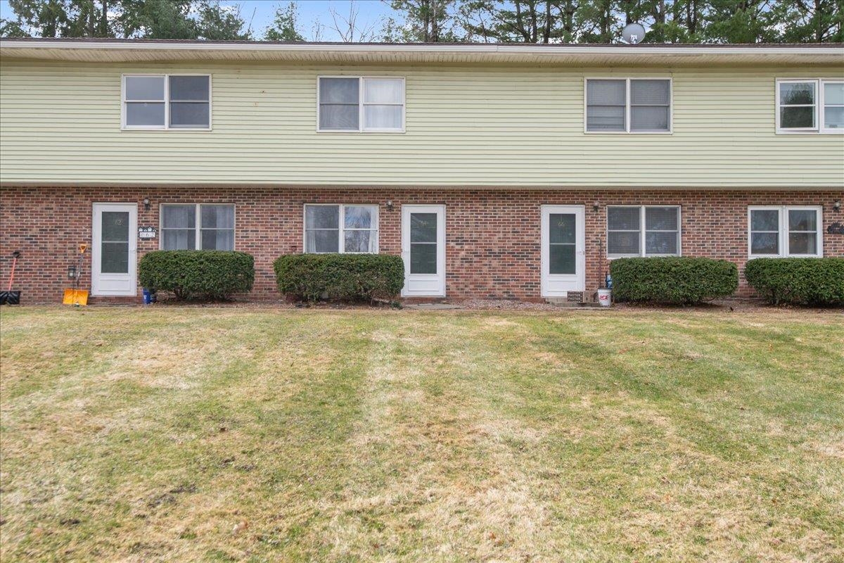 64 Shirley Circle Property Photo