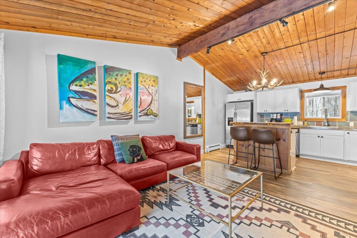 4527 Mountain Road Property Photo 3