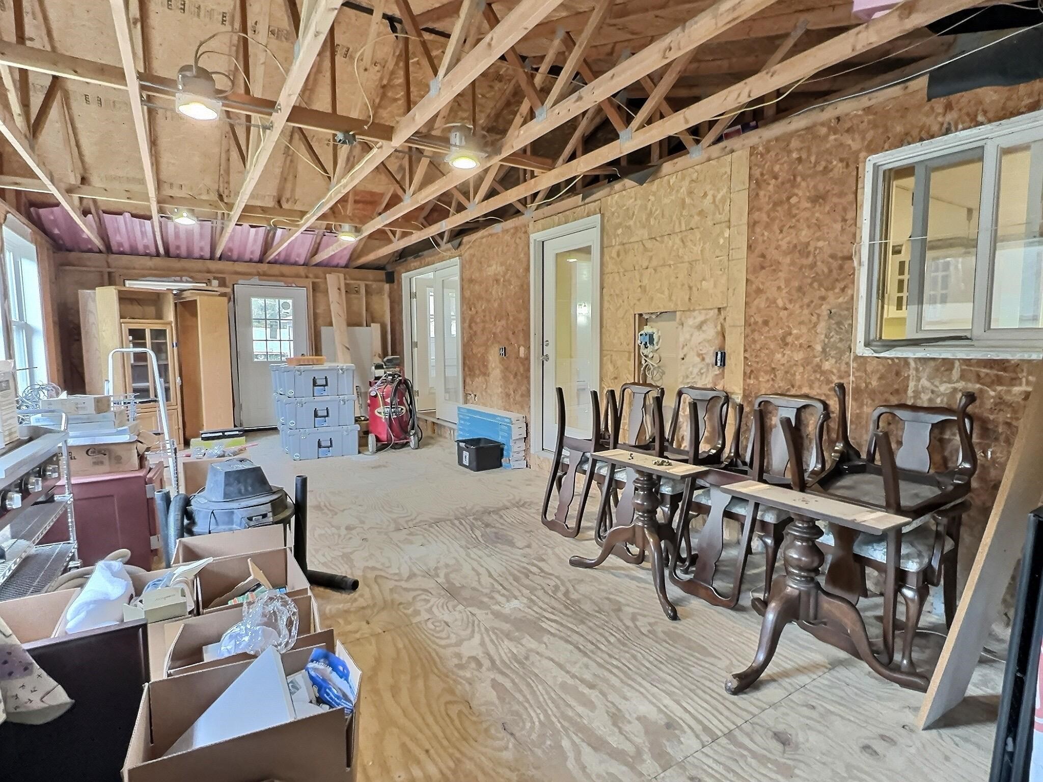1290 North Road Property Photo 12