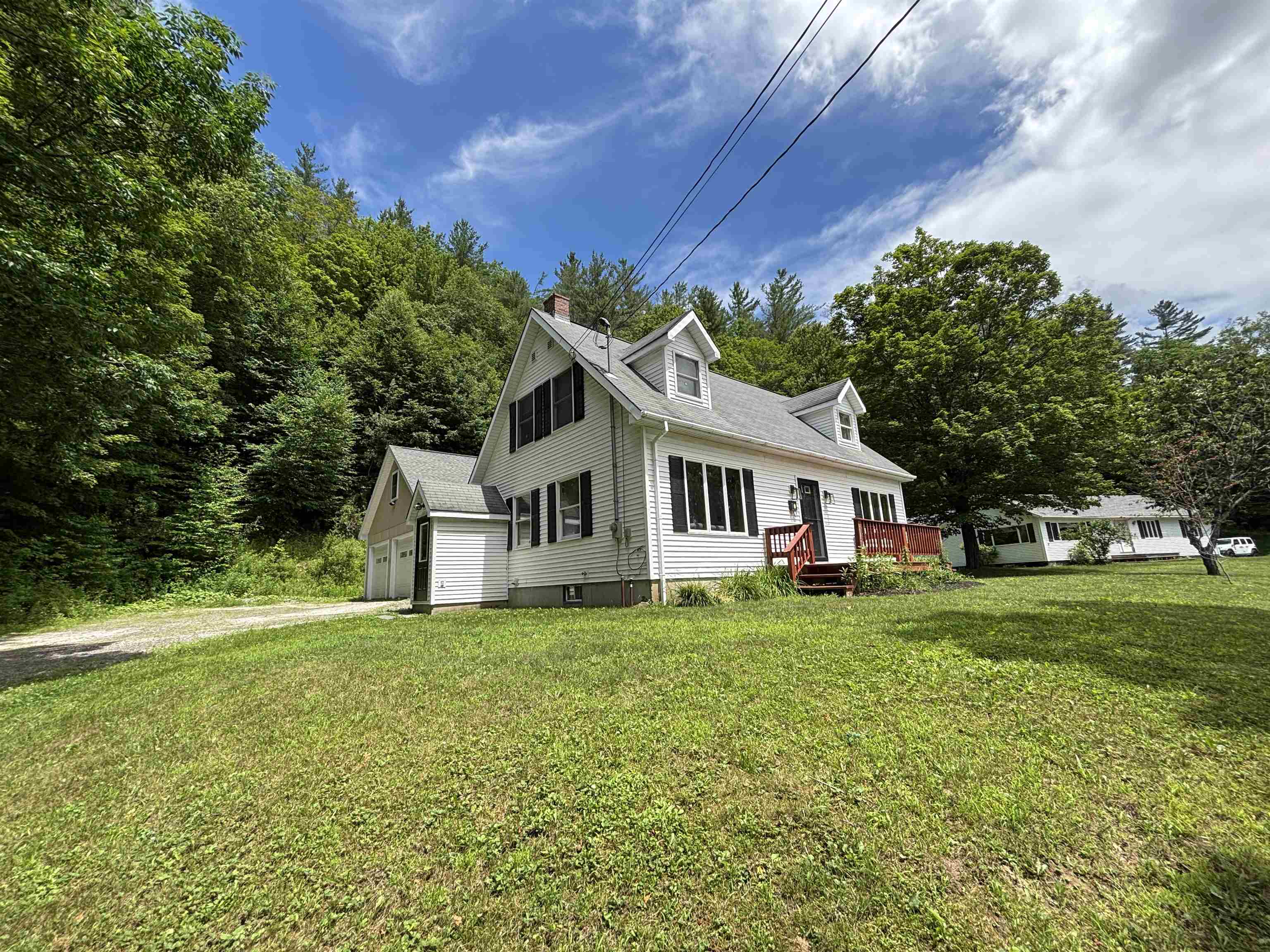 9 Deeplawn Court Property Photo 3