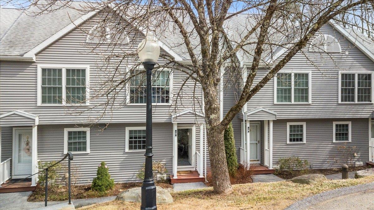181 Riverside Townhouses Road 19 Property Photo