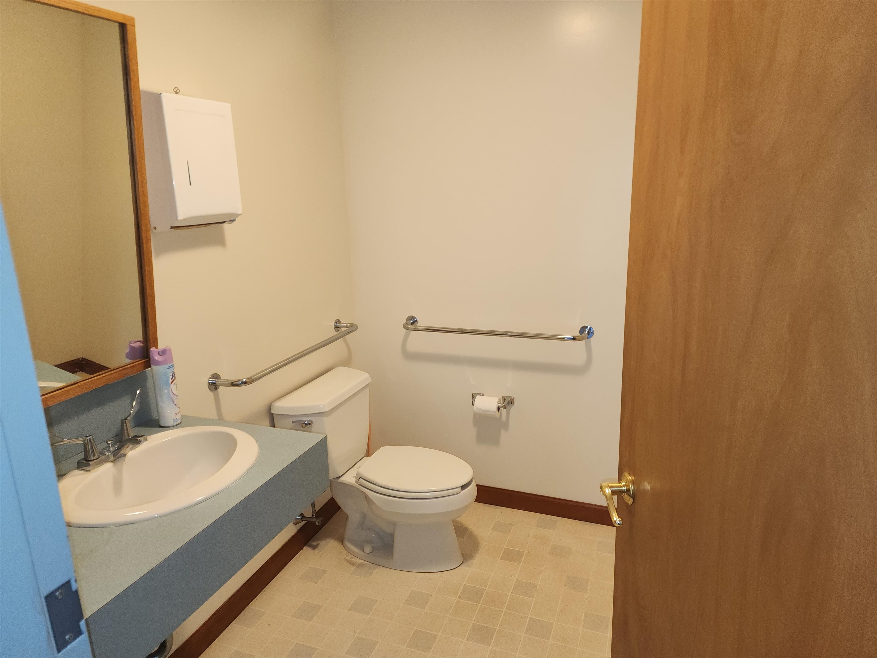 61 Depot Street Property Photo 16