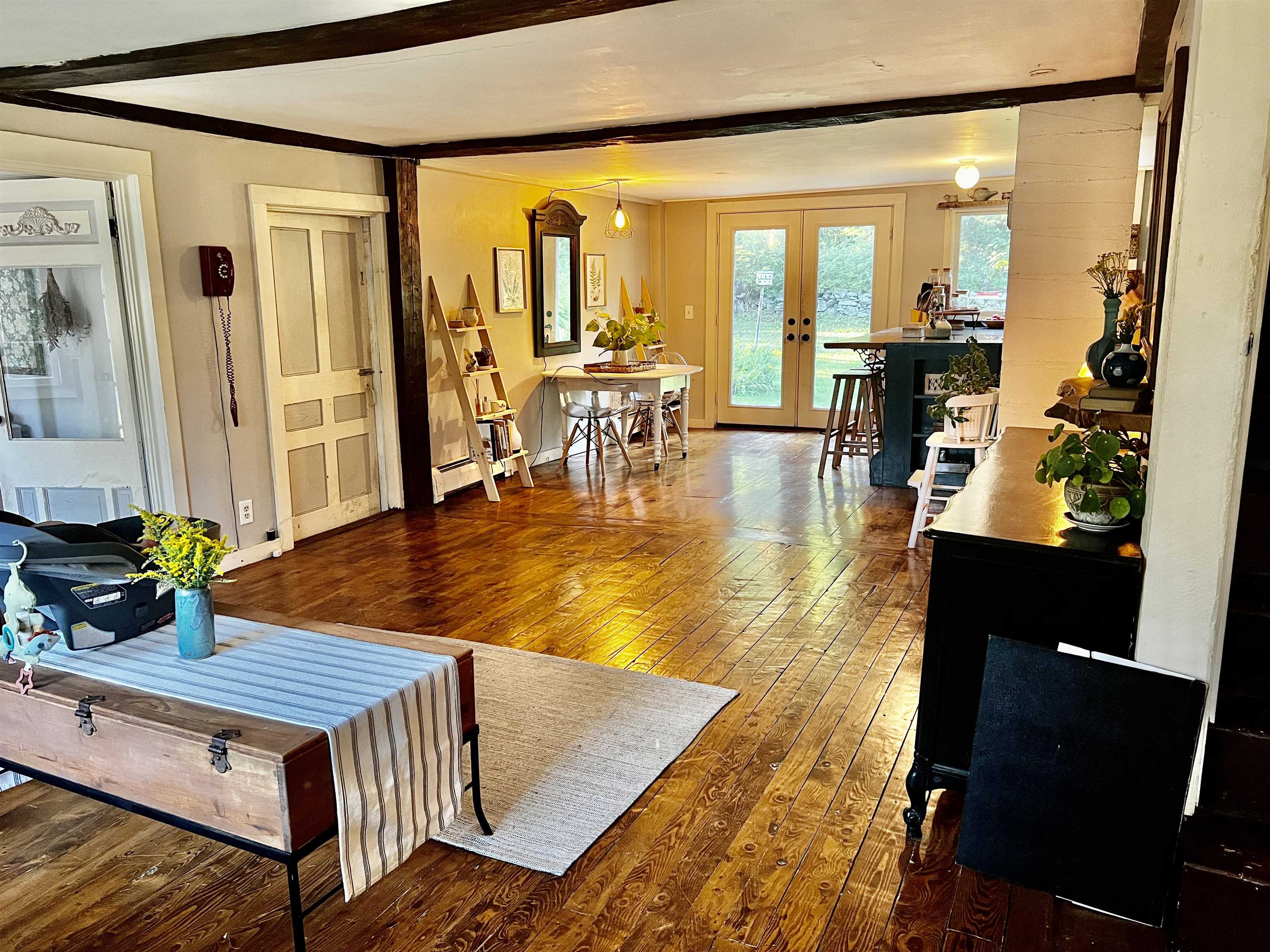 70 Worden Lane Property Photo 4
