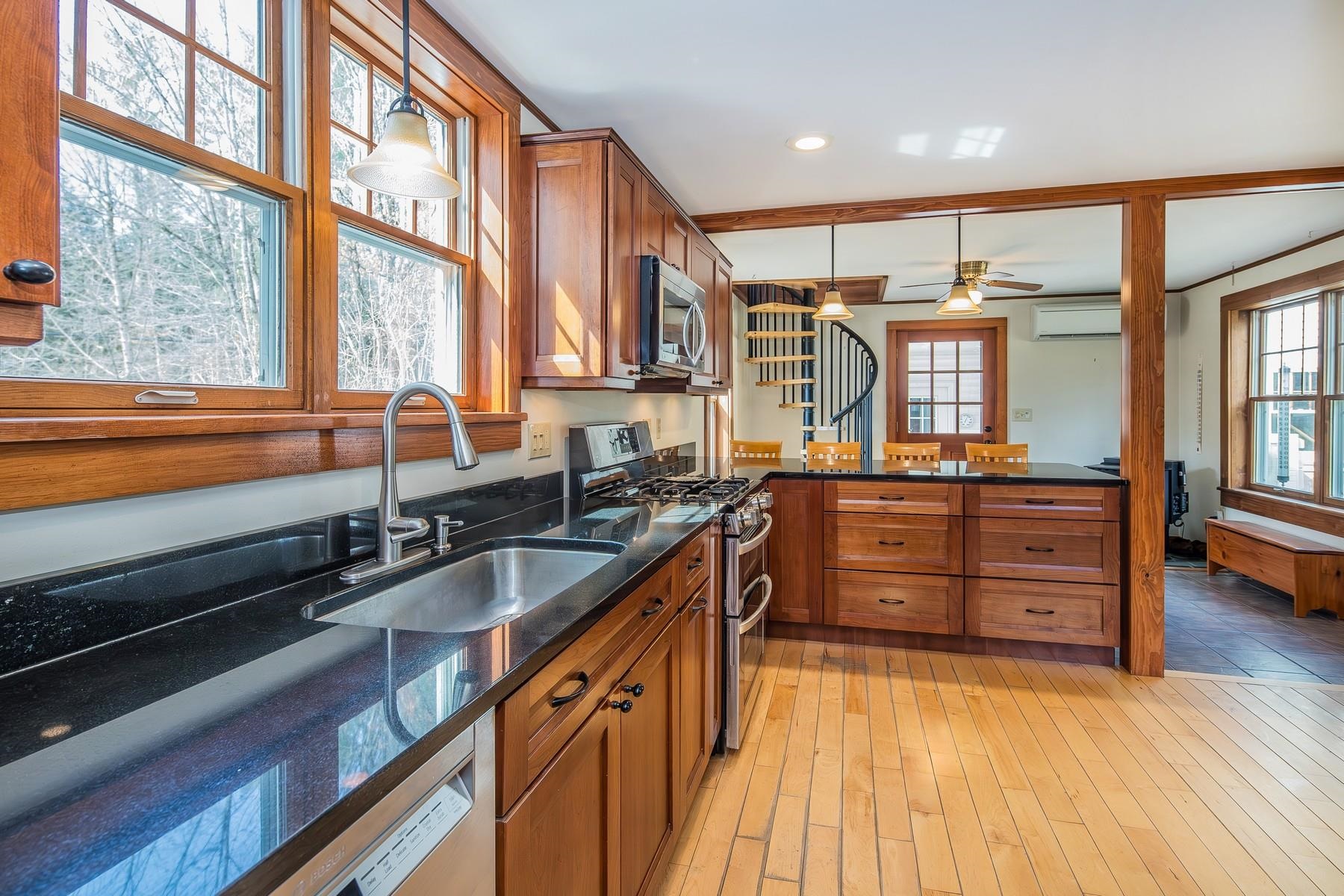 1091 Oxbow Road Property Photo 7