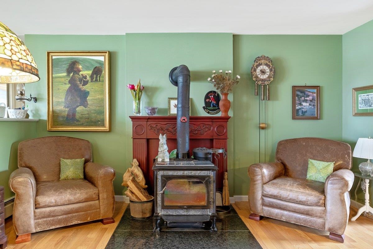 16 Mott South Street Property Photo 14