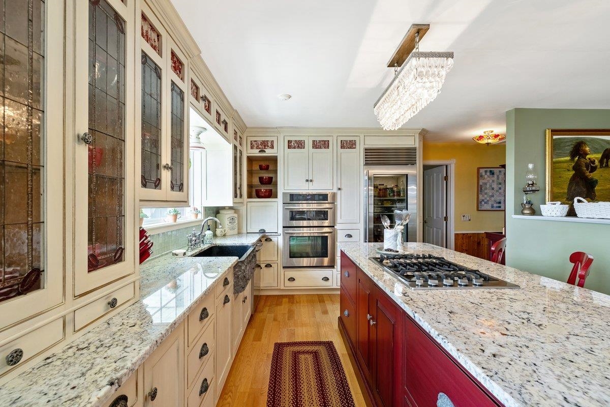 16 Mott South Street Property Photo 27