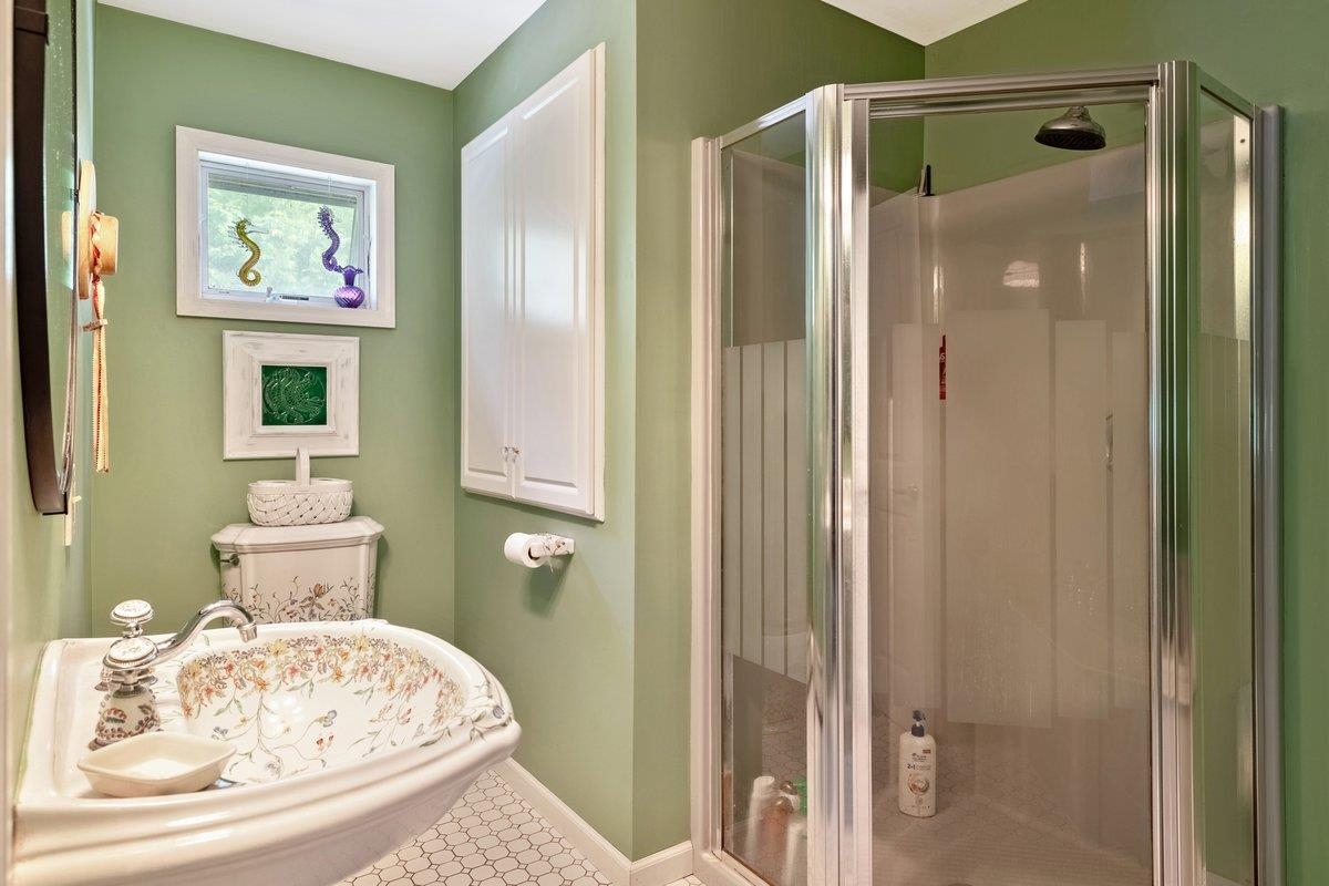 16 Mott South Street Property Photo 34