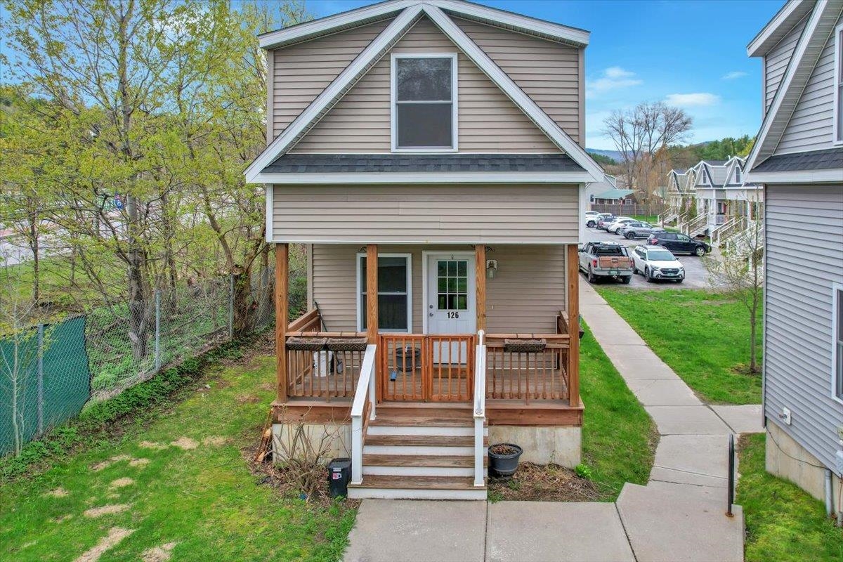 Main Street Cottages Real Estate Listings Main Image