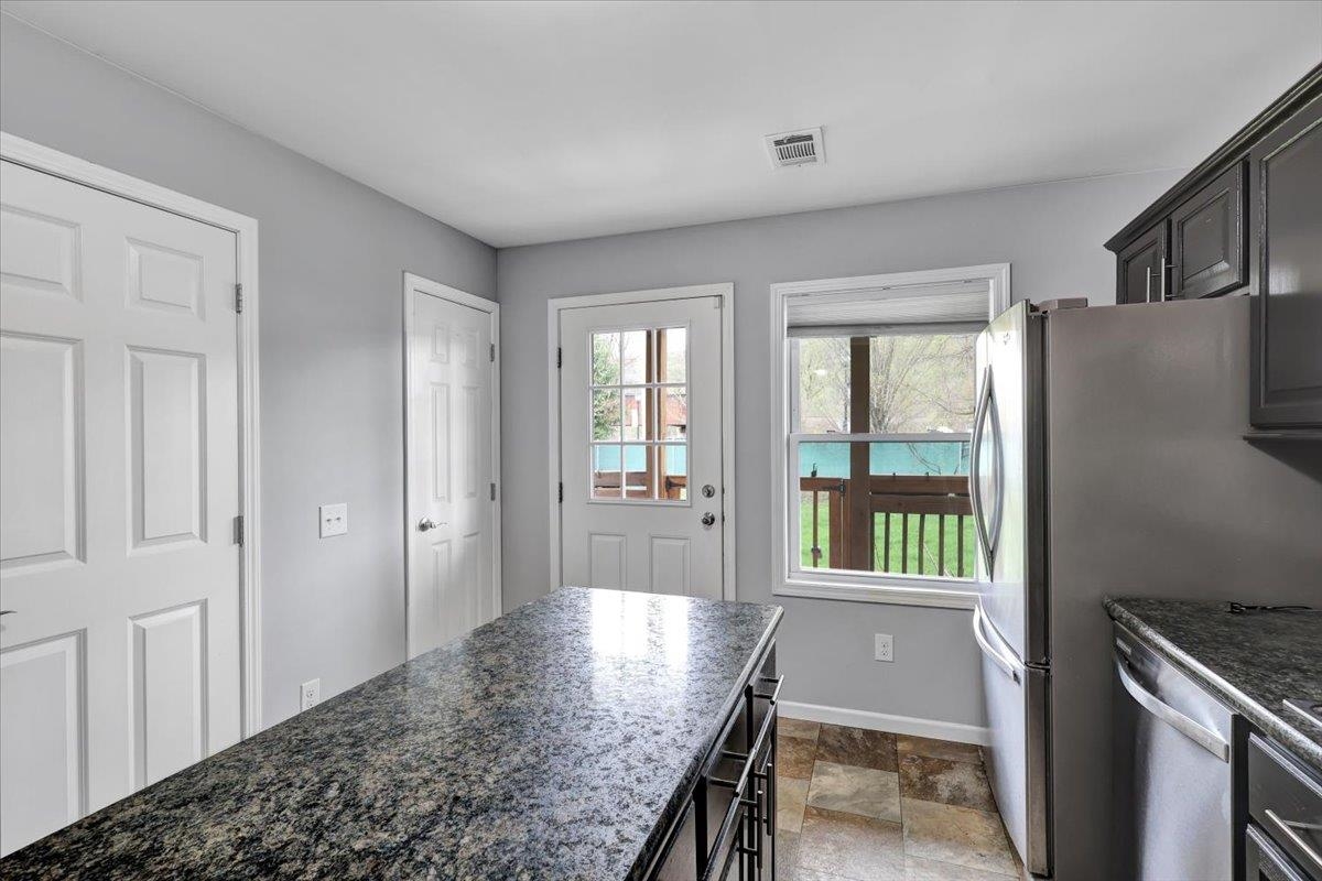 126 O'hear Court Property Photo 3