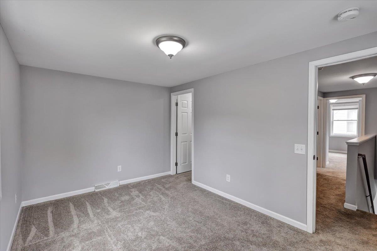 126 O'hear Court Property Photo 12