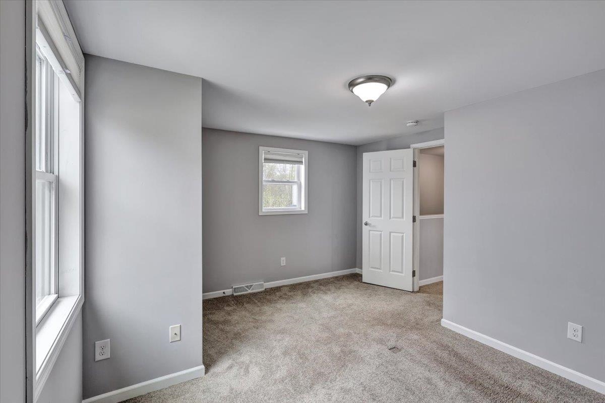 126 O'hear Court Property Photo 19