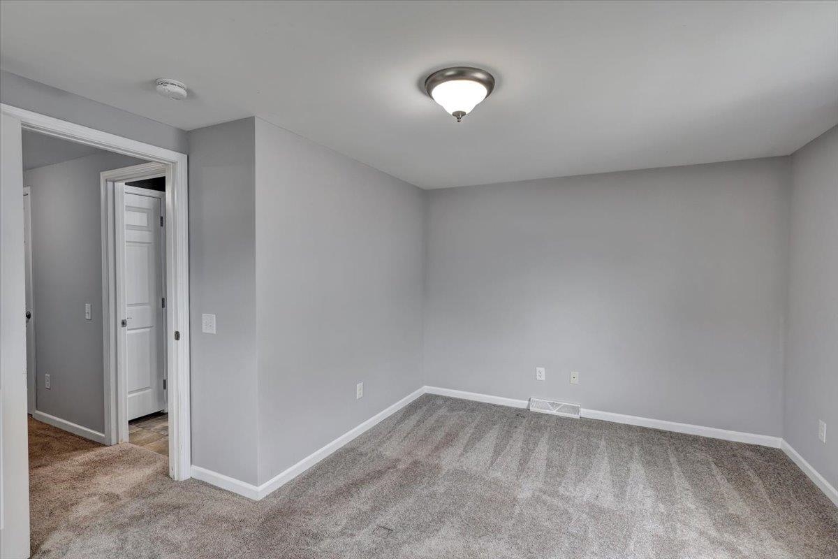 126 O'hear Court Property Photo 20