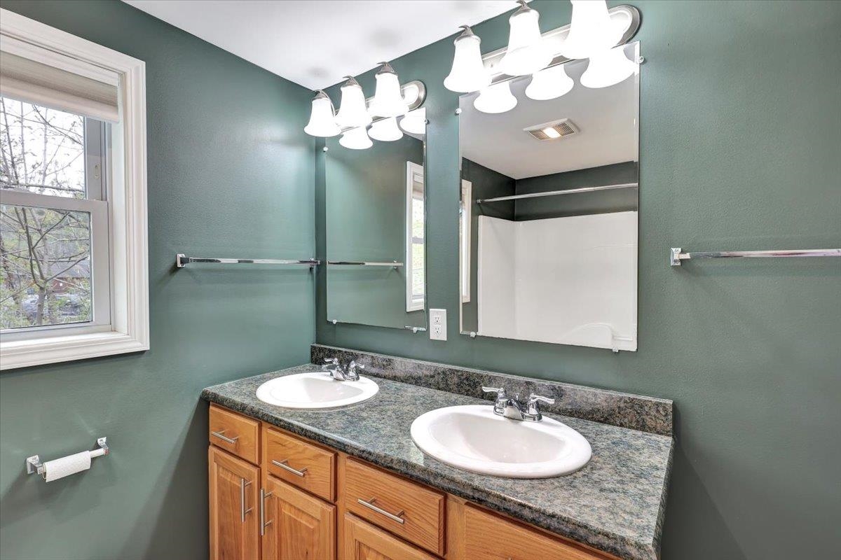 126 O'hear Court Property Photo 22