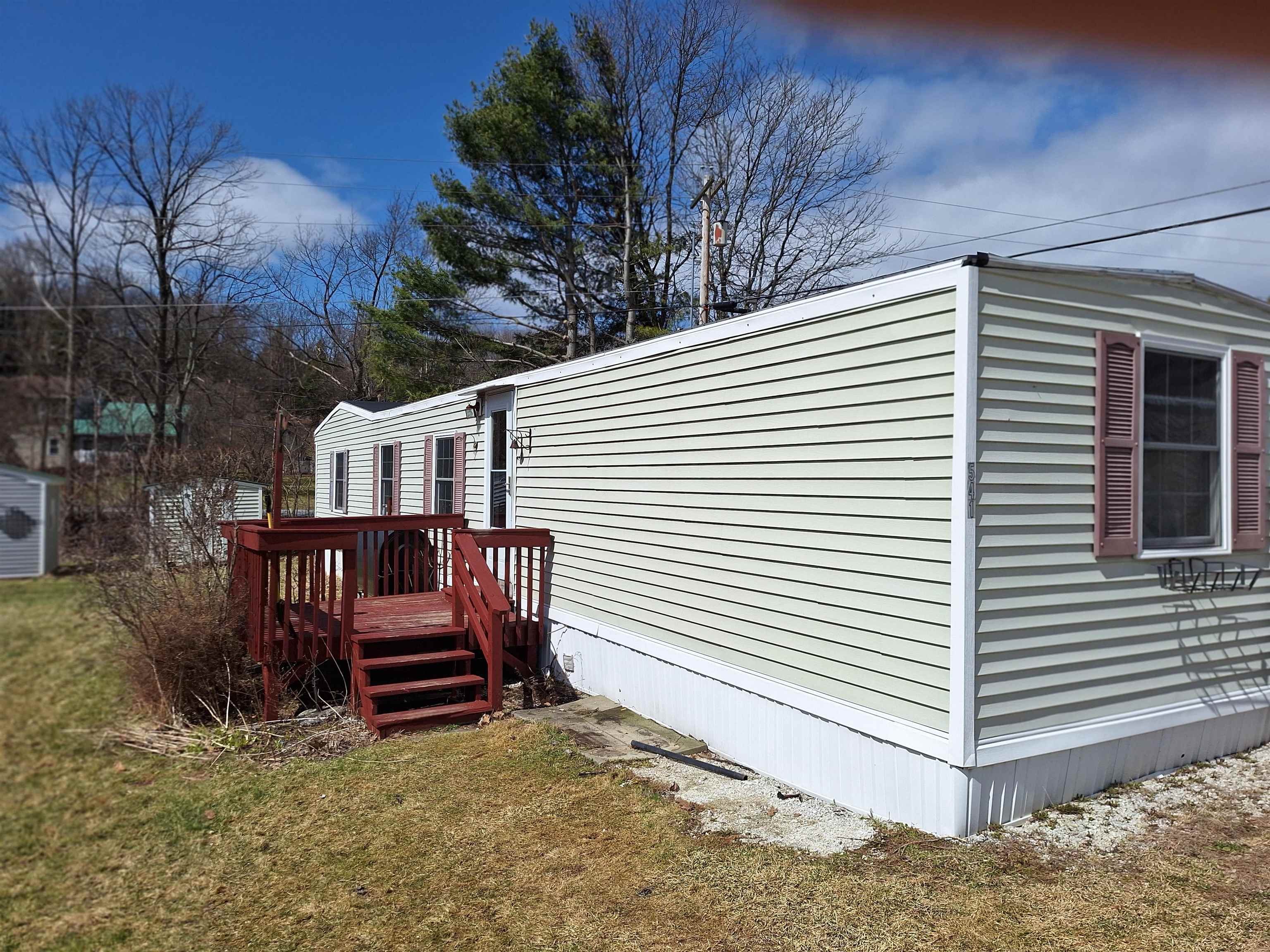 541 Hemlock Road Property Photo