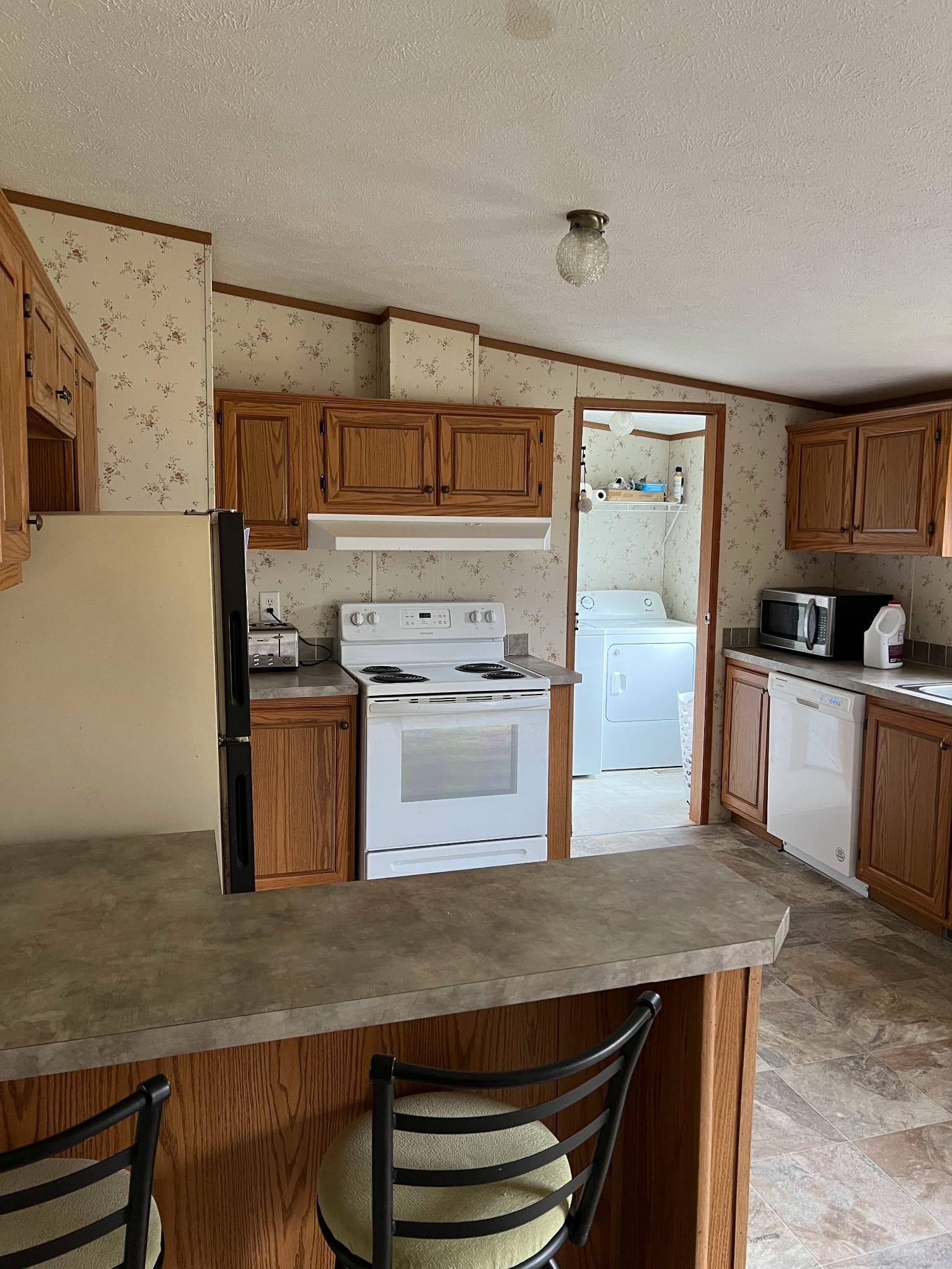 1555 Main Street Property Photo 21