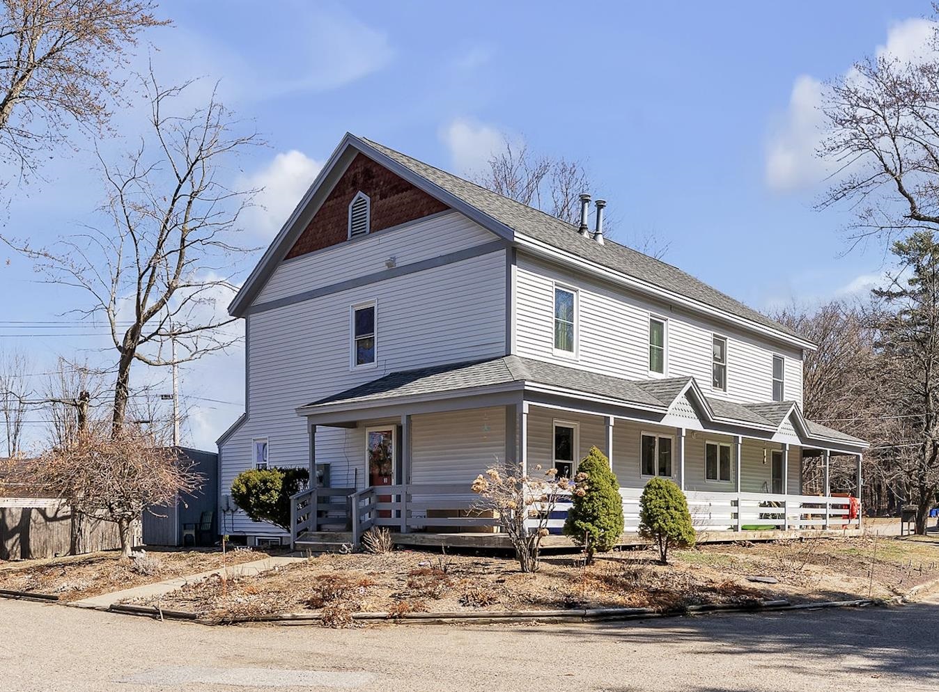 282 Ethan Allen Parkway 3 Property Photo
