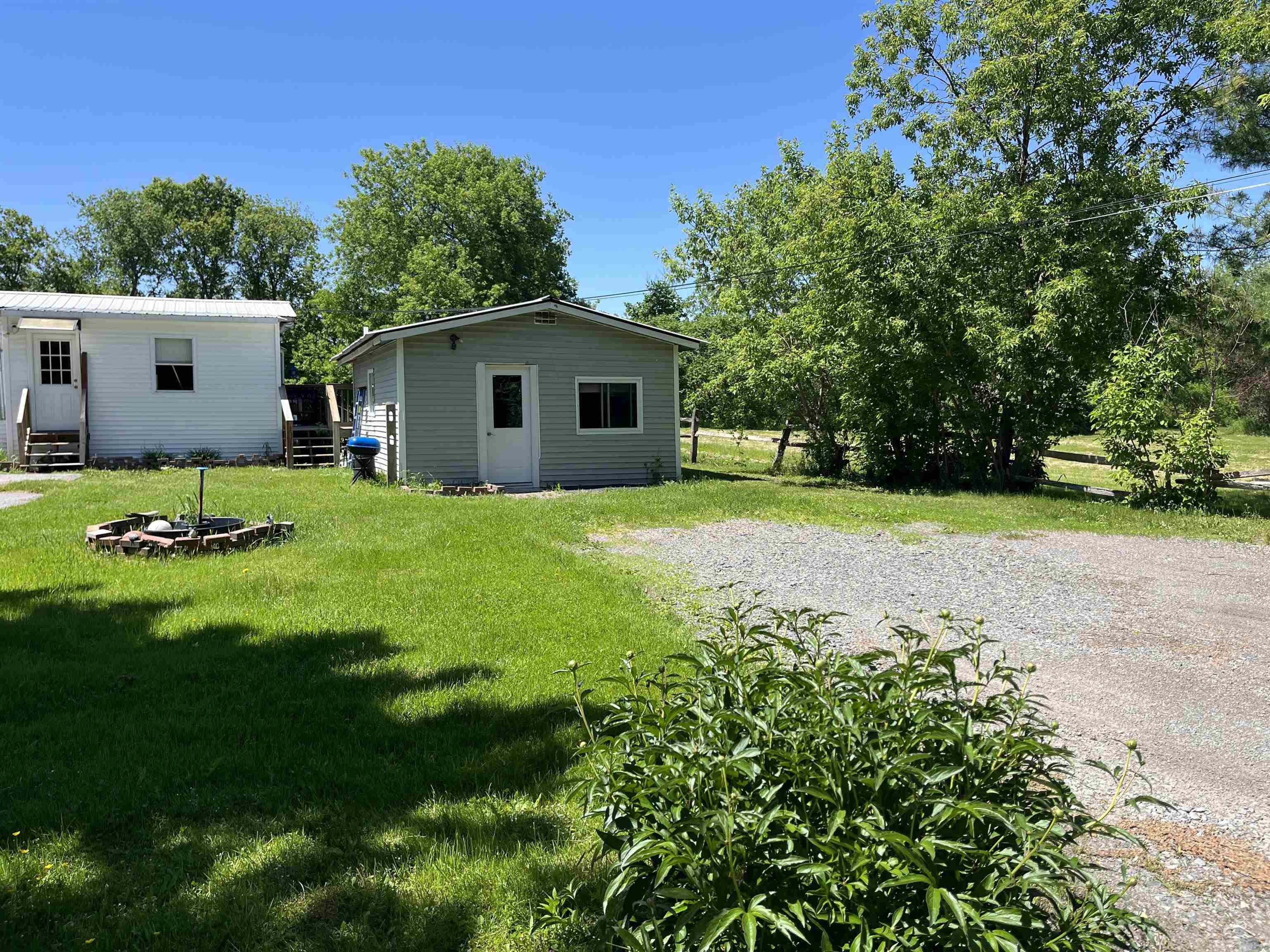 24 Pearl Ave Extension Property Photo 2