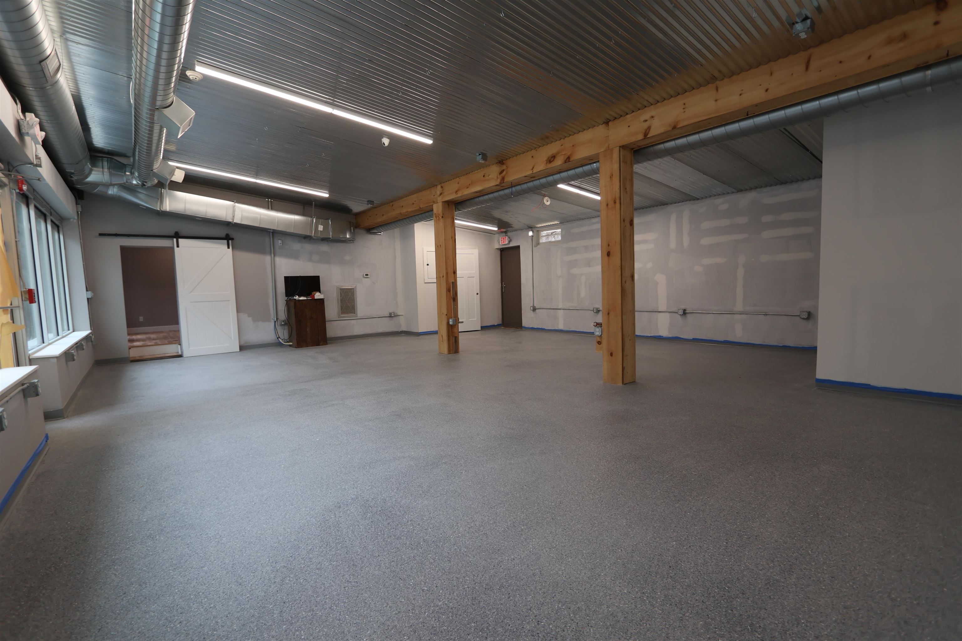 277 Pleasant Street B Property Photo 3