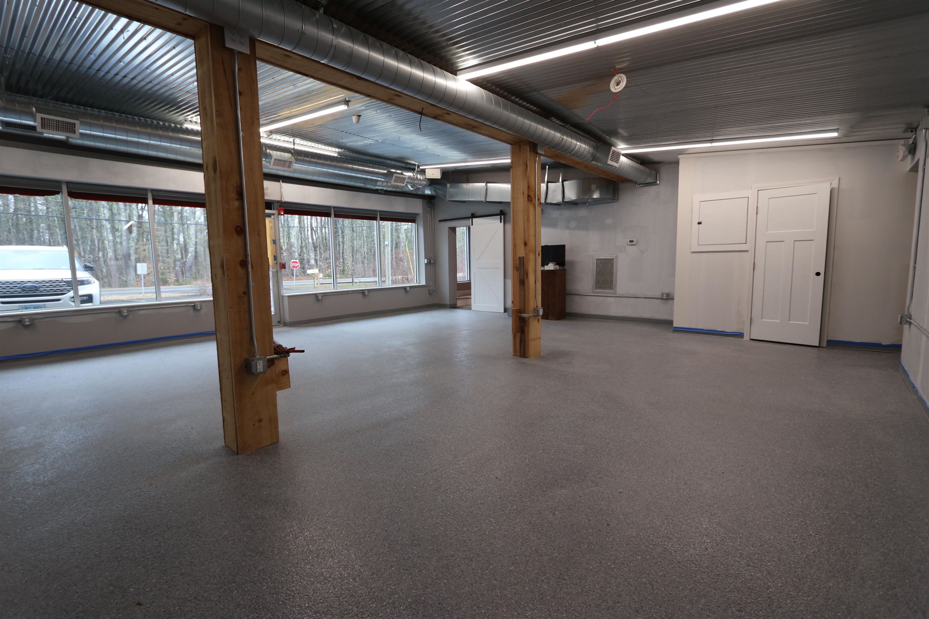 277 Pleasant Street B Property Photo 4