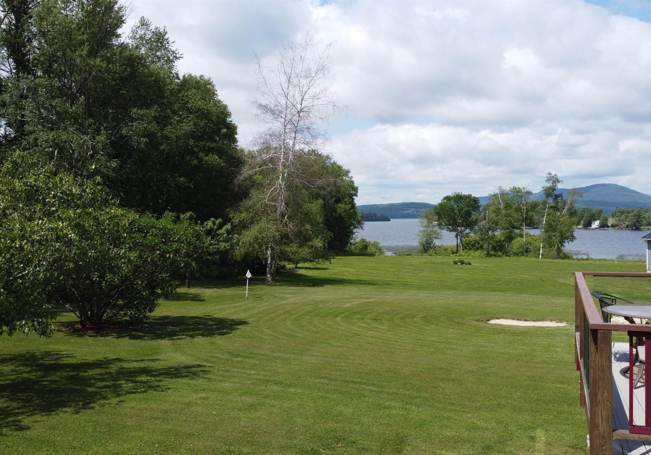 111 Johns River Drive Property Photo 4
