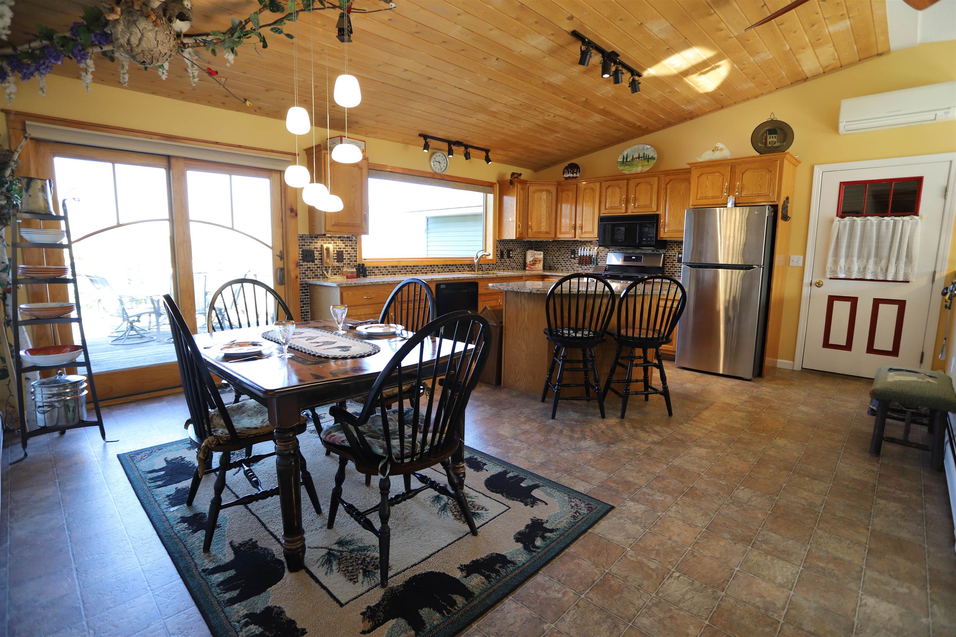 111 Johns River Drive Property Photo 8