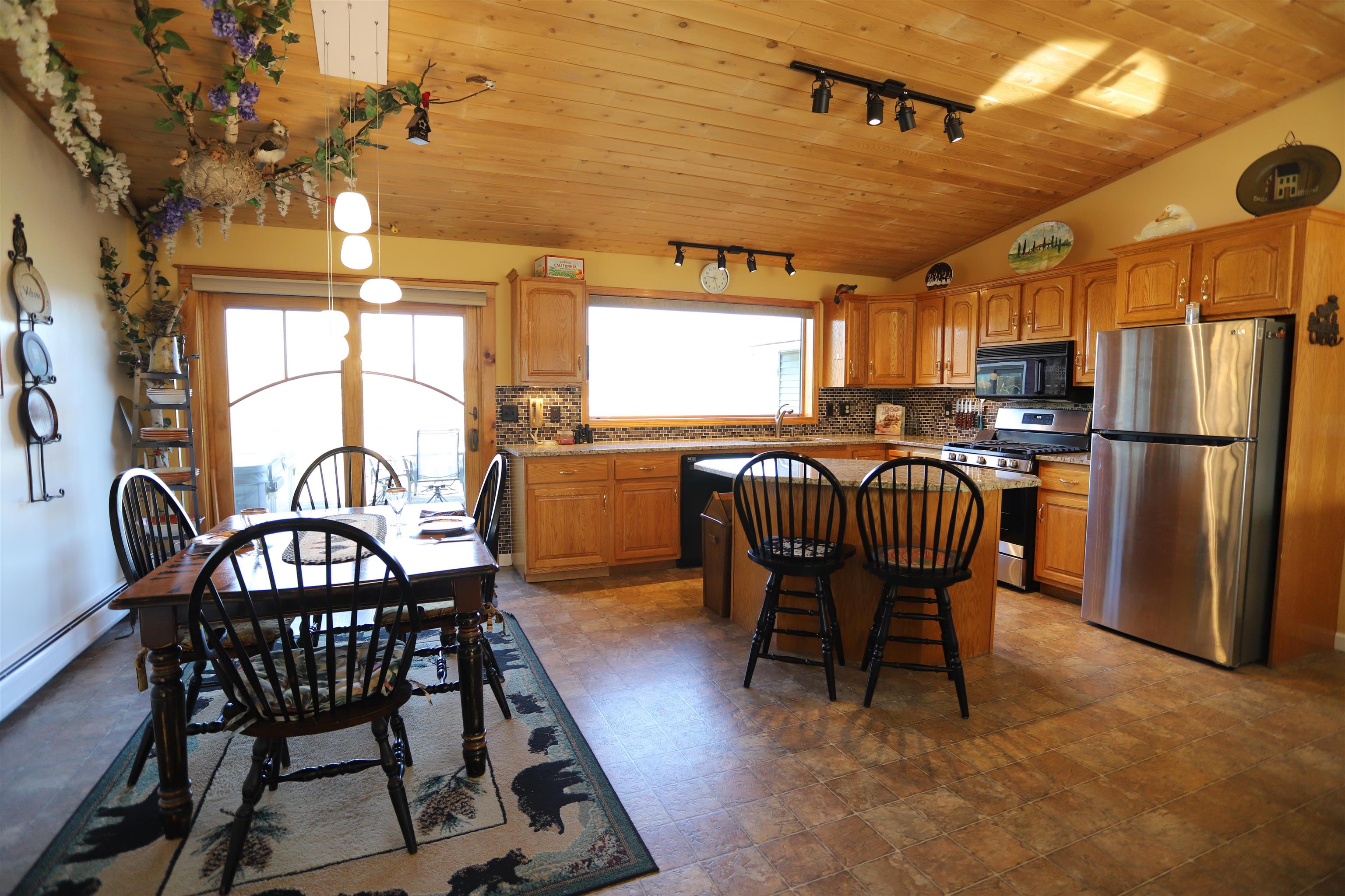 111 Johns River Drive Property Photo 9