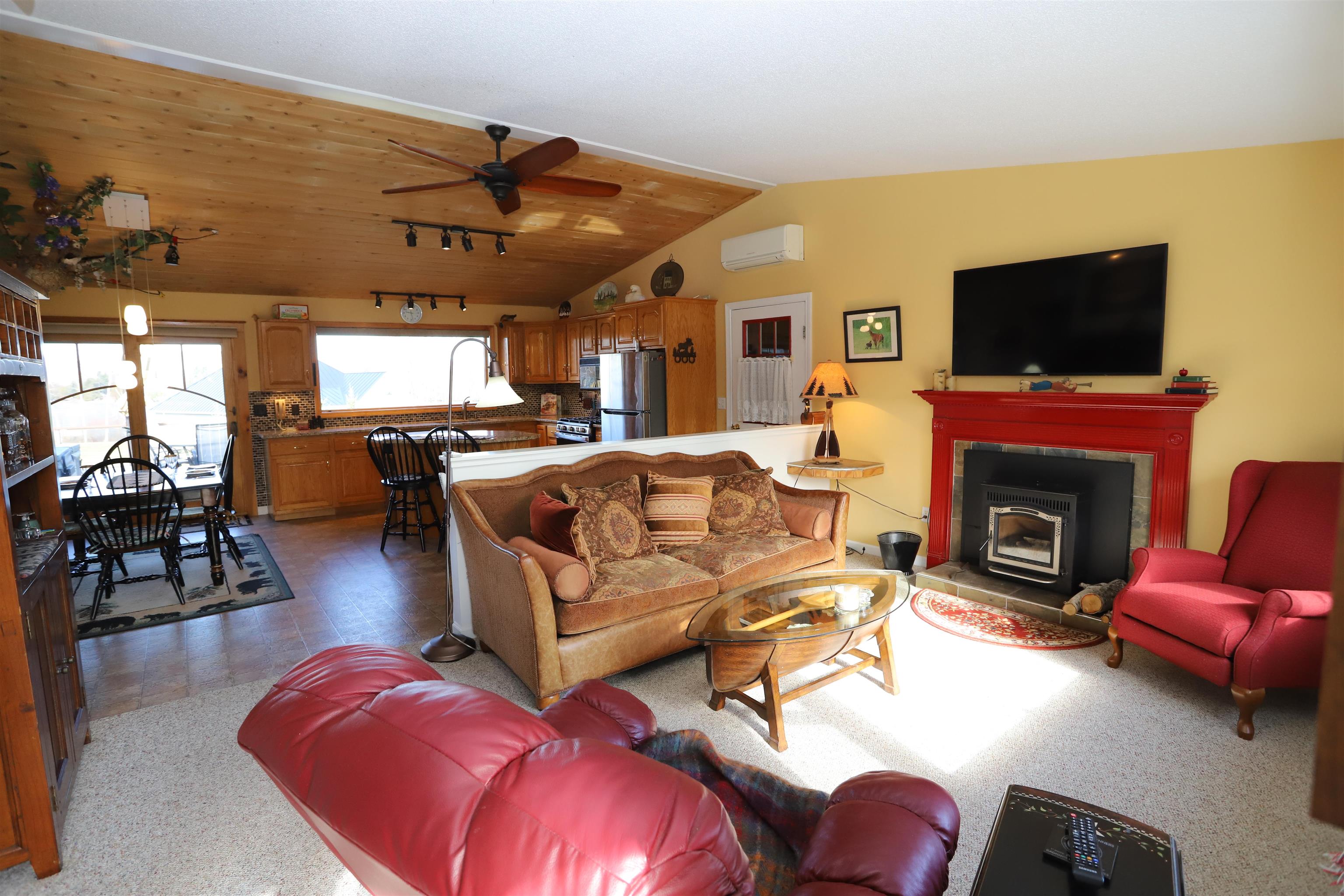 111 Johns River Drive Property Photo 11