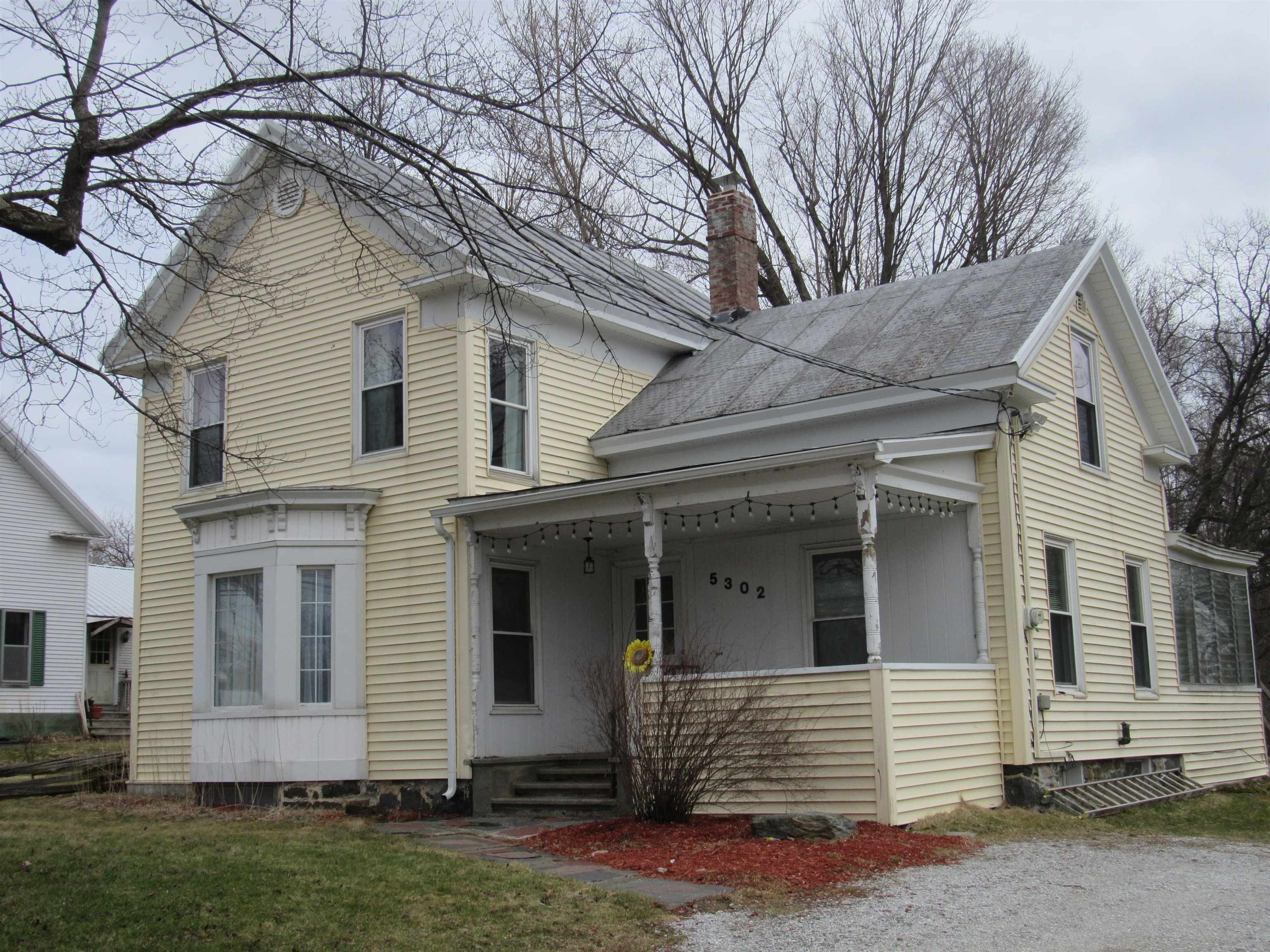5302 Main Street Property Photo