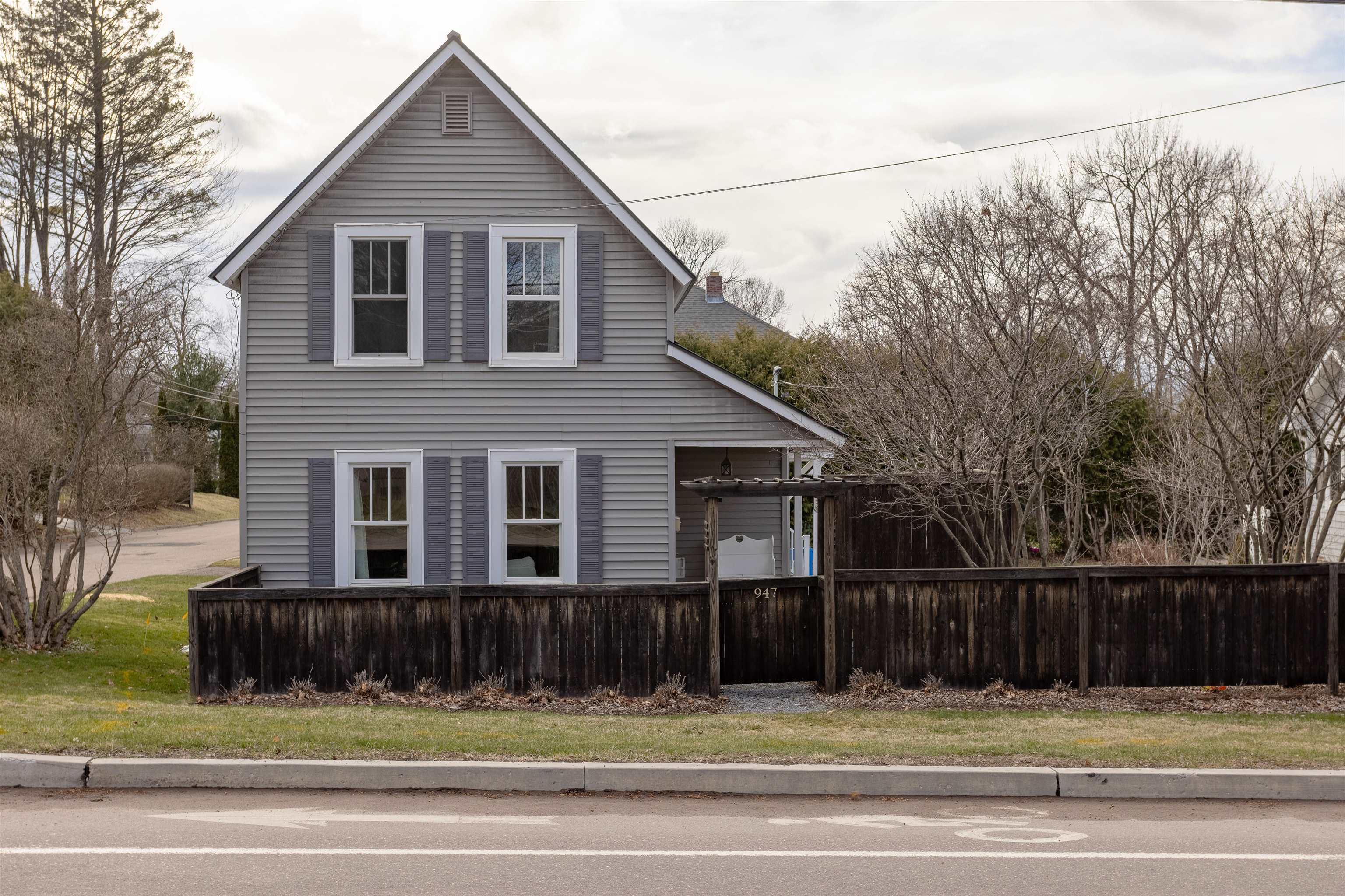 Champlain Elementary School Real Estate Listings Main Image