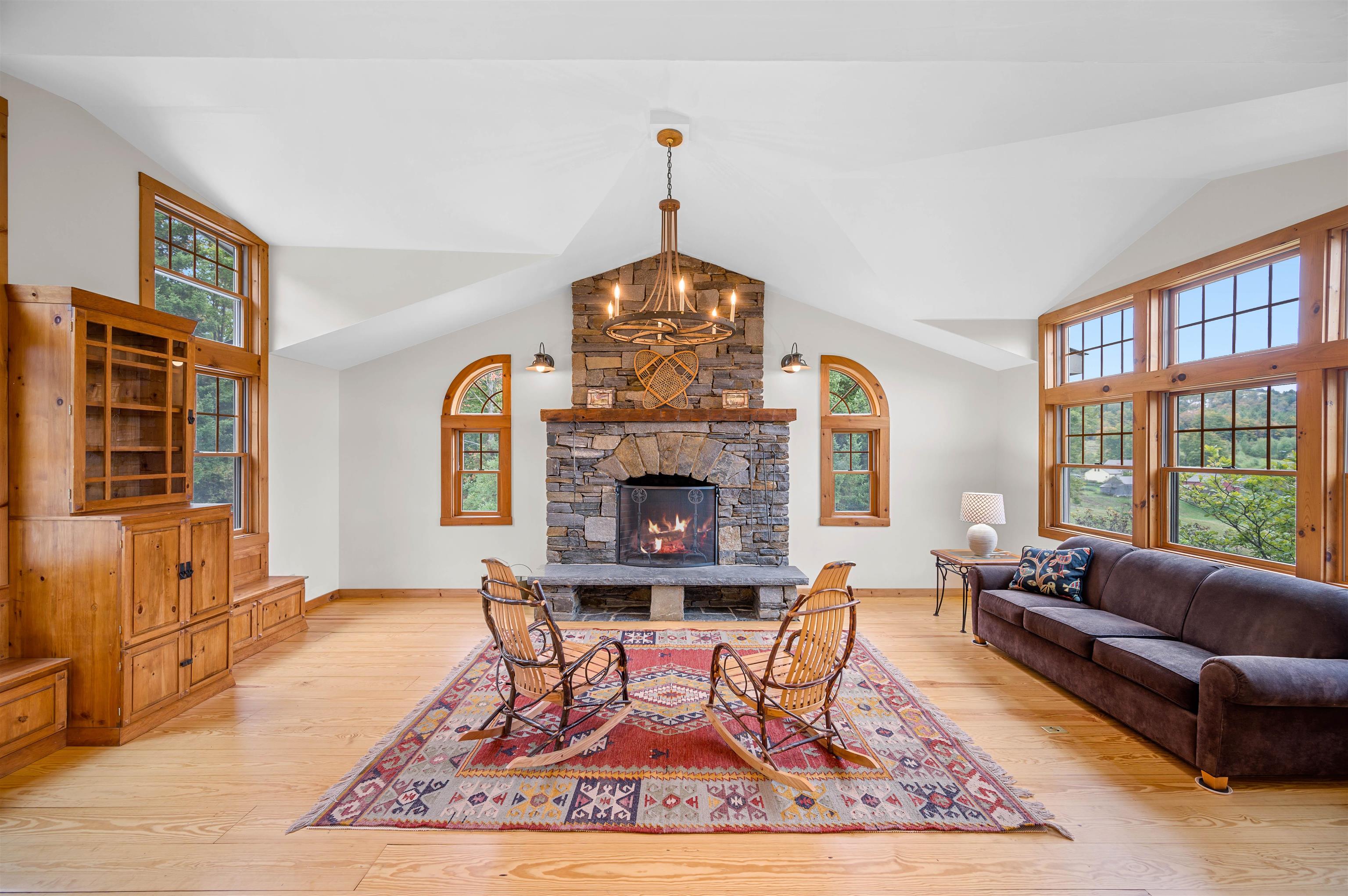 2067 Music Mountain Road Property Photo 3
