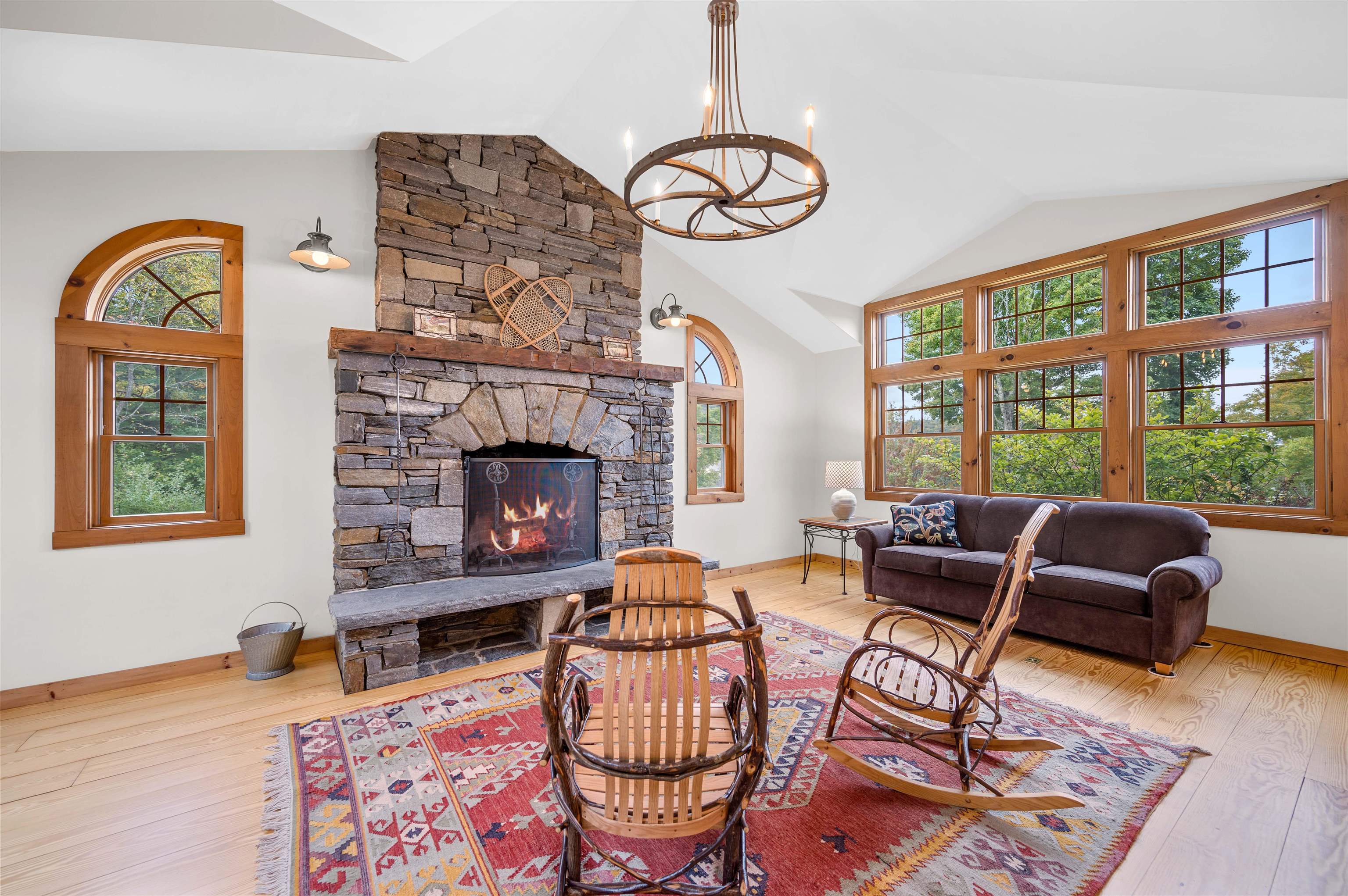 2067 Music Mountain Road Property Photo 4