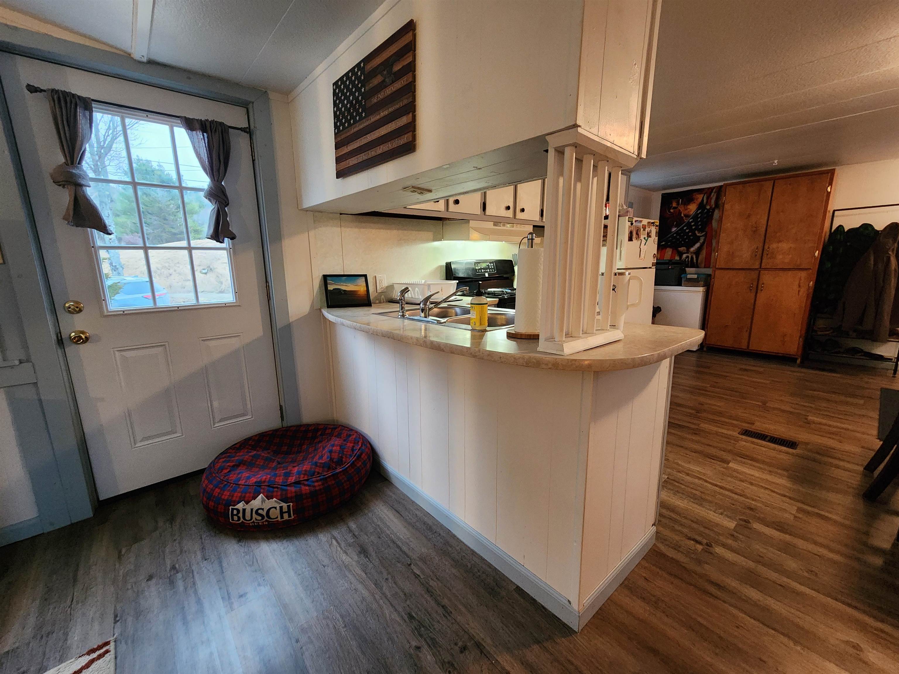 616 Mackville Road Property Photo 8