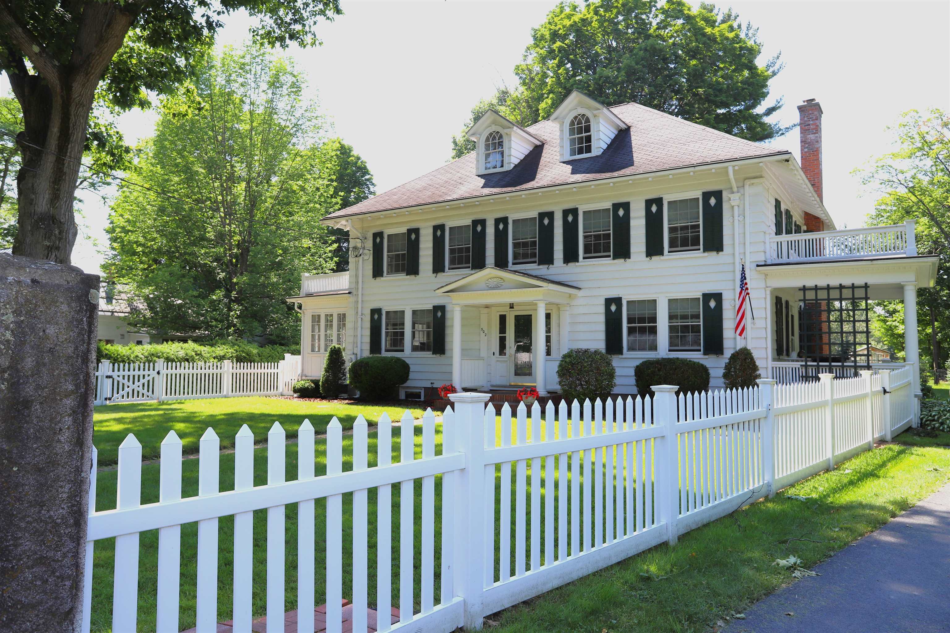 502 Main Street Property Photo
