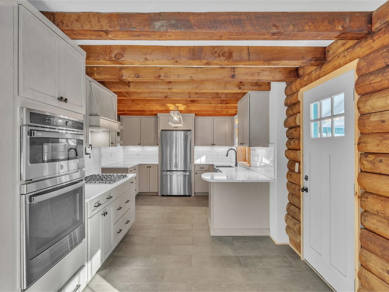 1303 Old Stage Road Property Photo 8