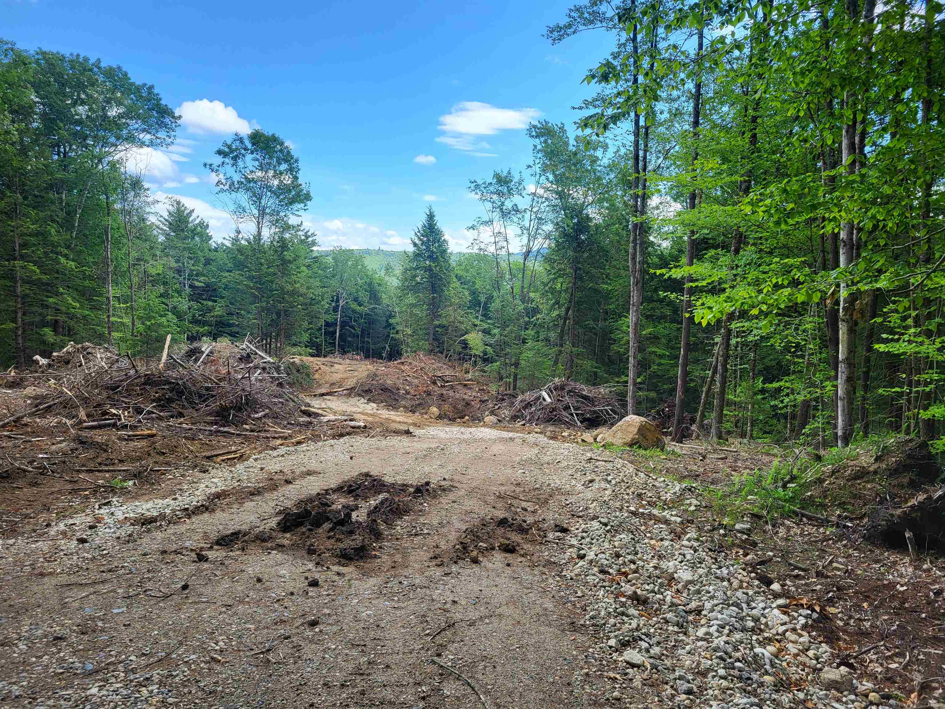 410-089-002 Eastern District Road Property Photo 3