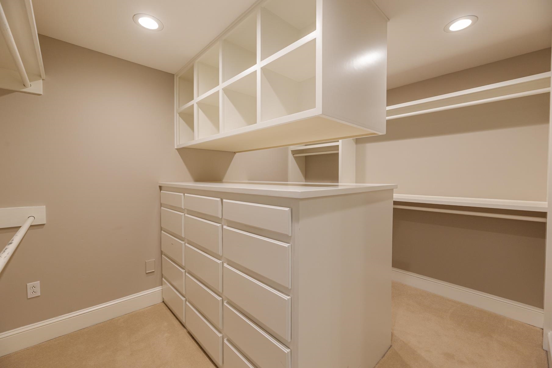 376 Windward Hill Property Photo 20