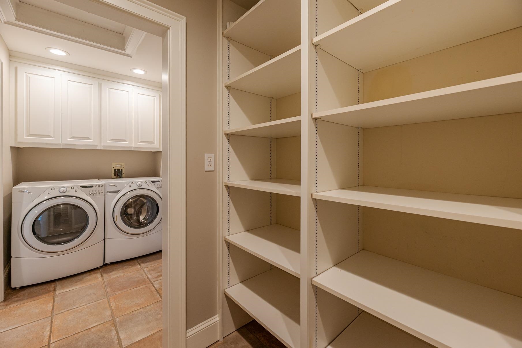 376 Windward Hill Property Photo 23