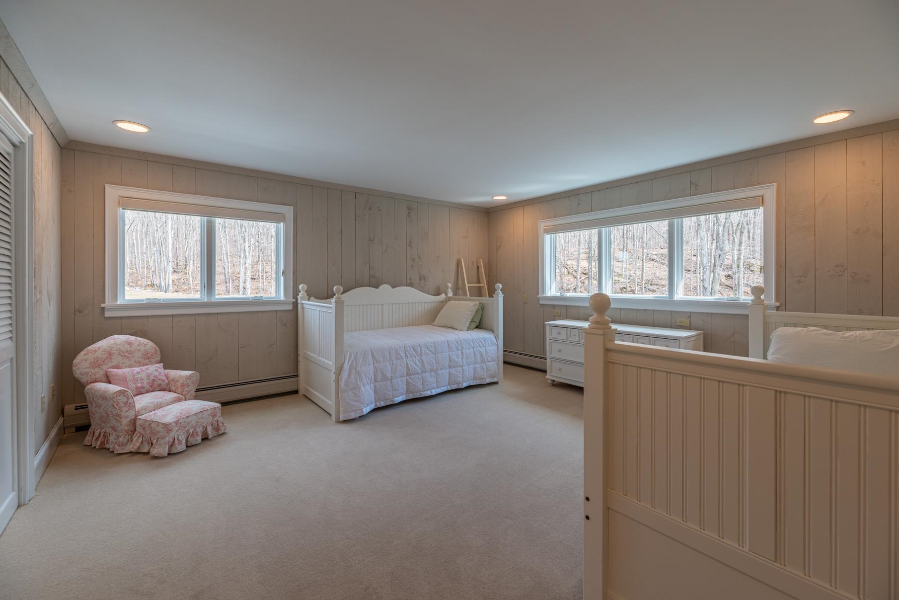 376 Windward Hill Property Photo 26