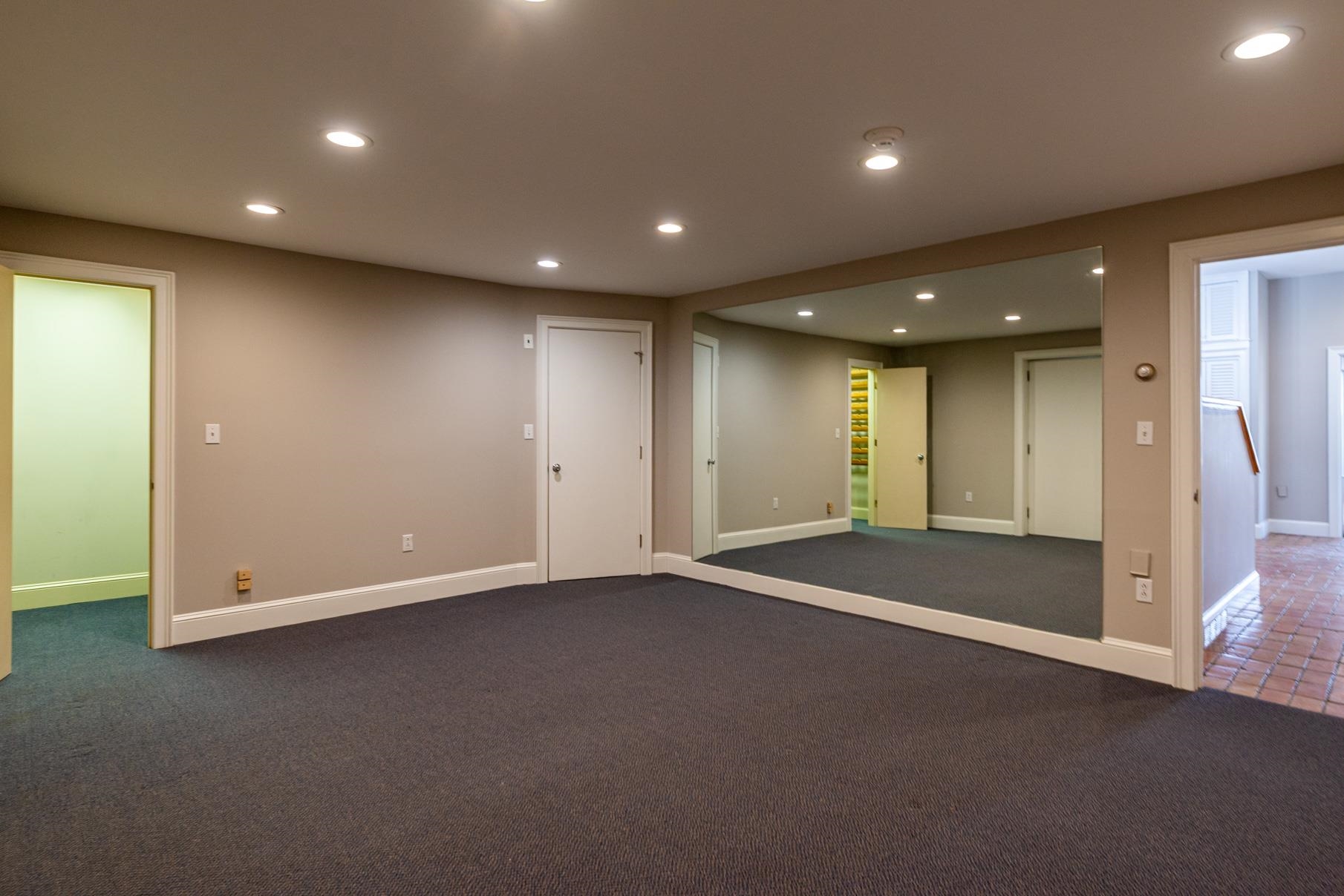 376 Windward Hill Property Photo 28