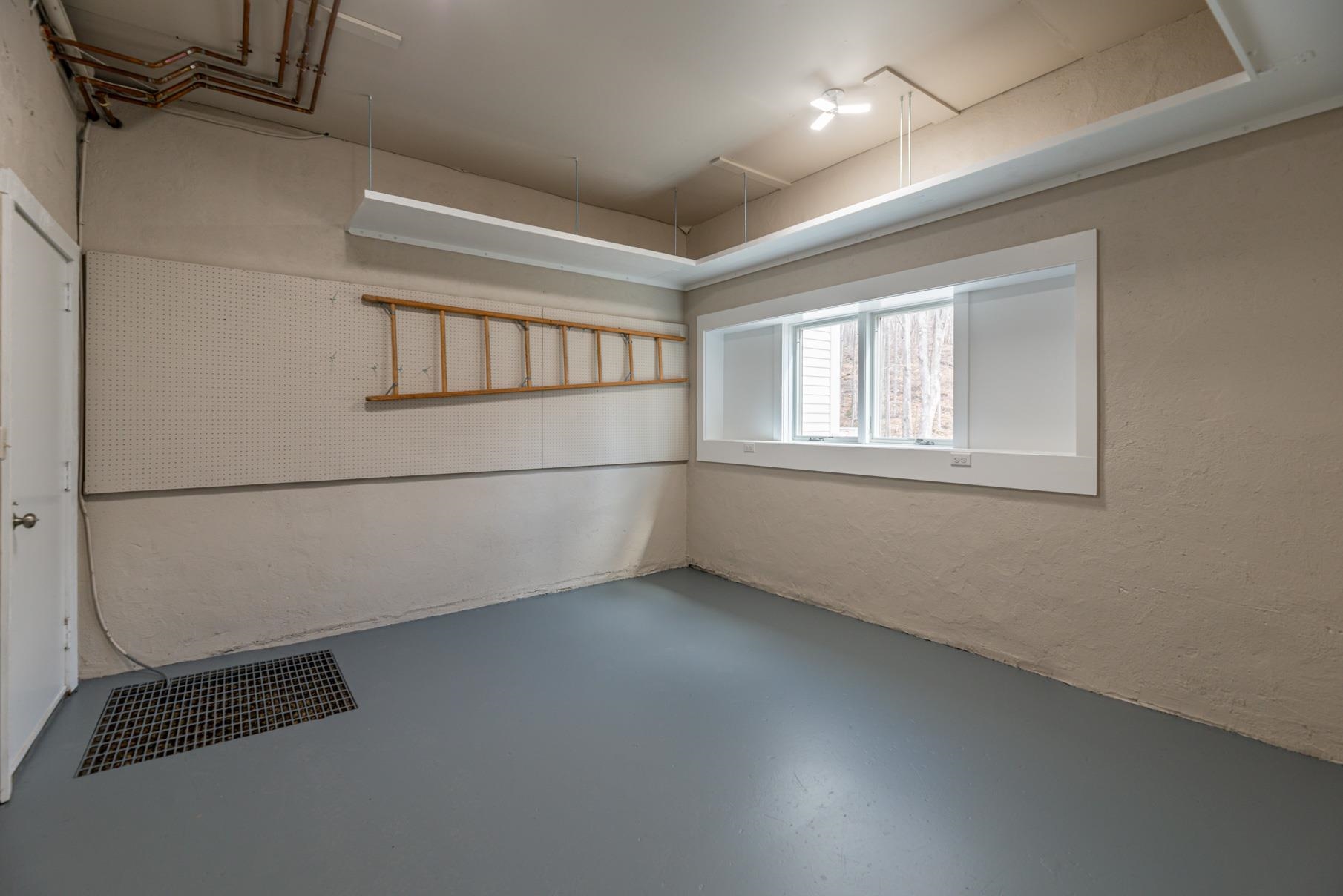 376 Windward Hill Property Photo 29