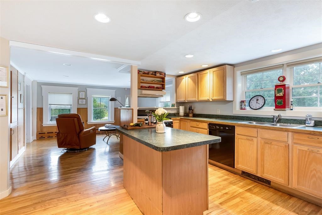 654 Bristol Road Property Photo 17