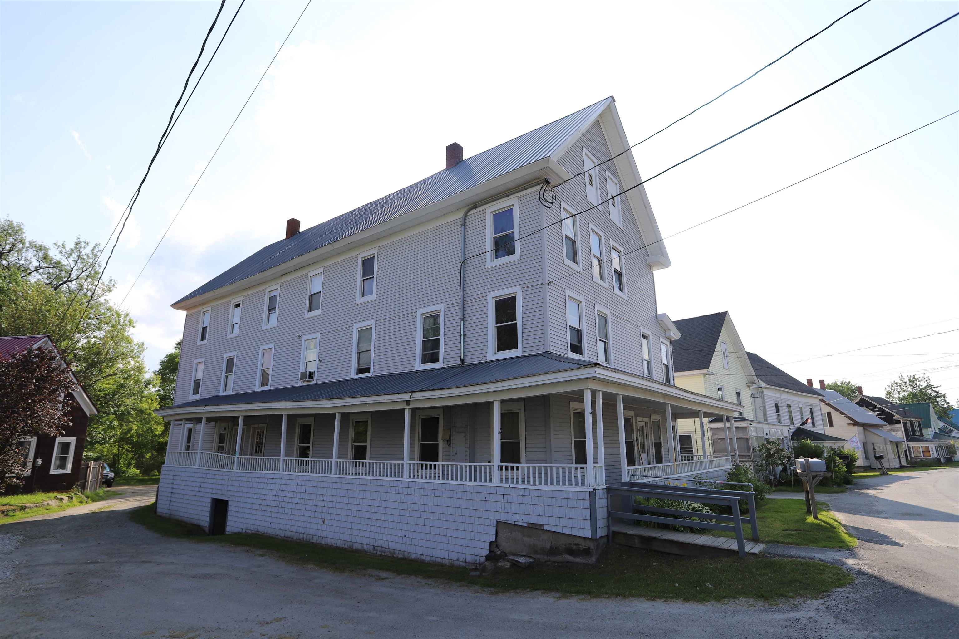 109 Railroad Street Property Photo 1